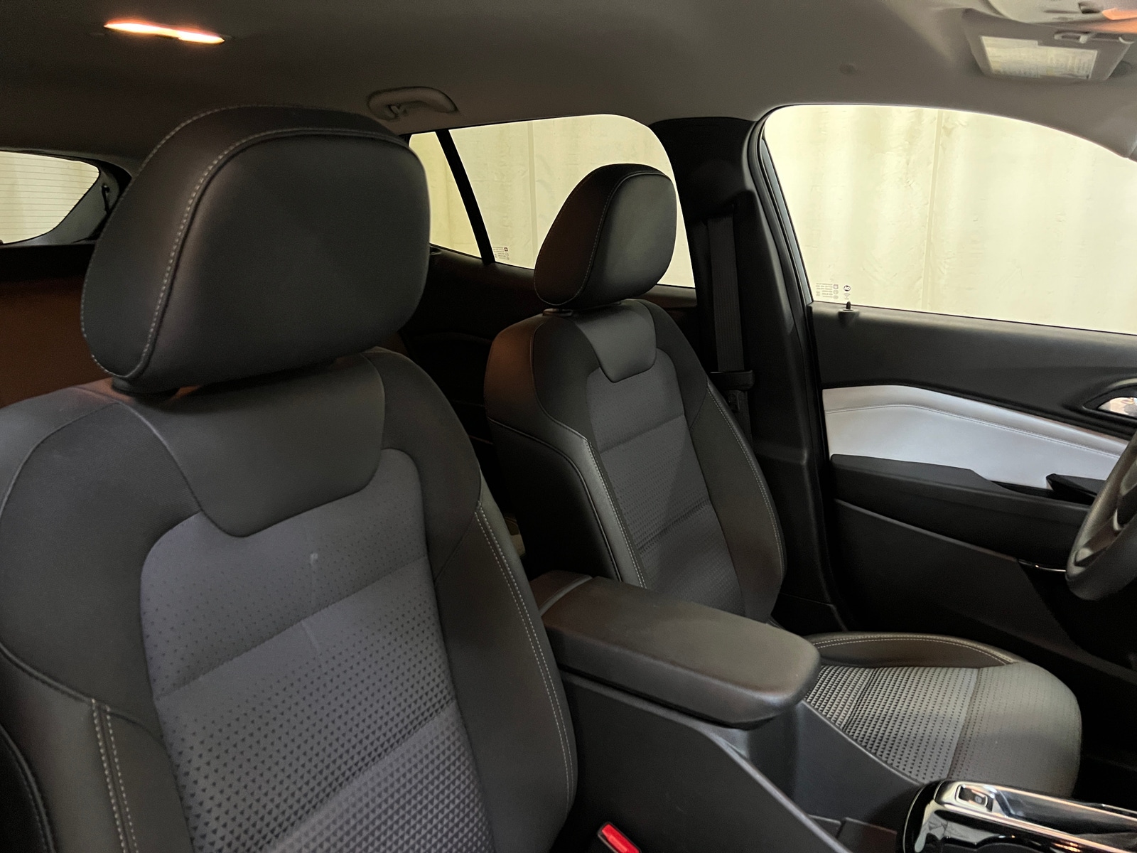 Thumbnail: 2025 Chevrolet Trax - 2