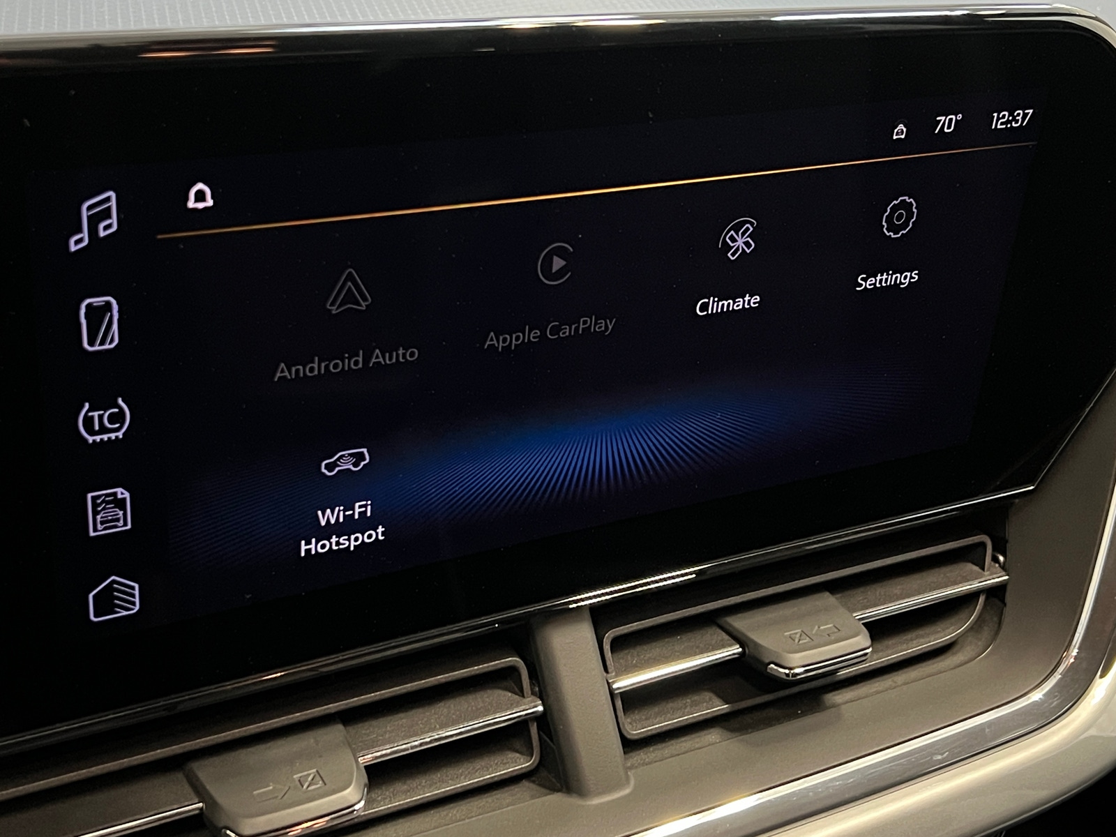 Thumbnail: 2025 Chevrolet Trax - 4