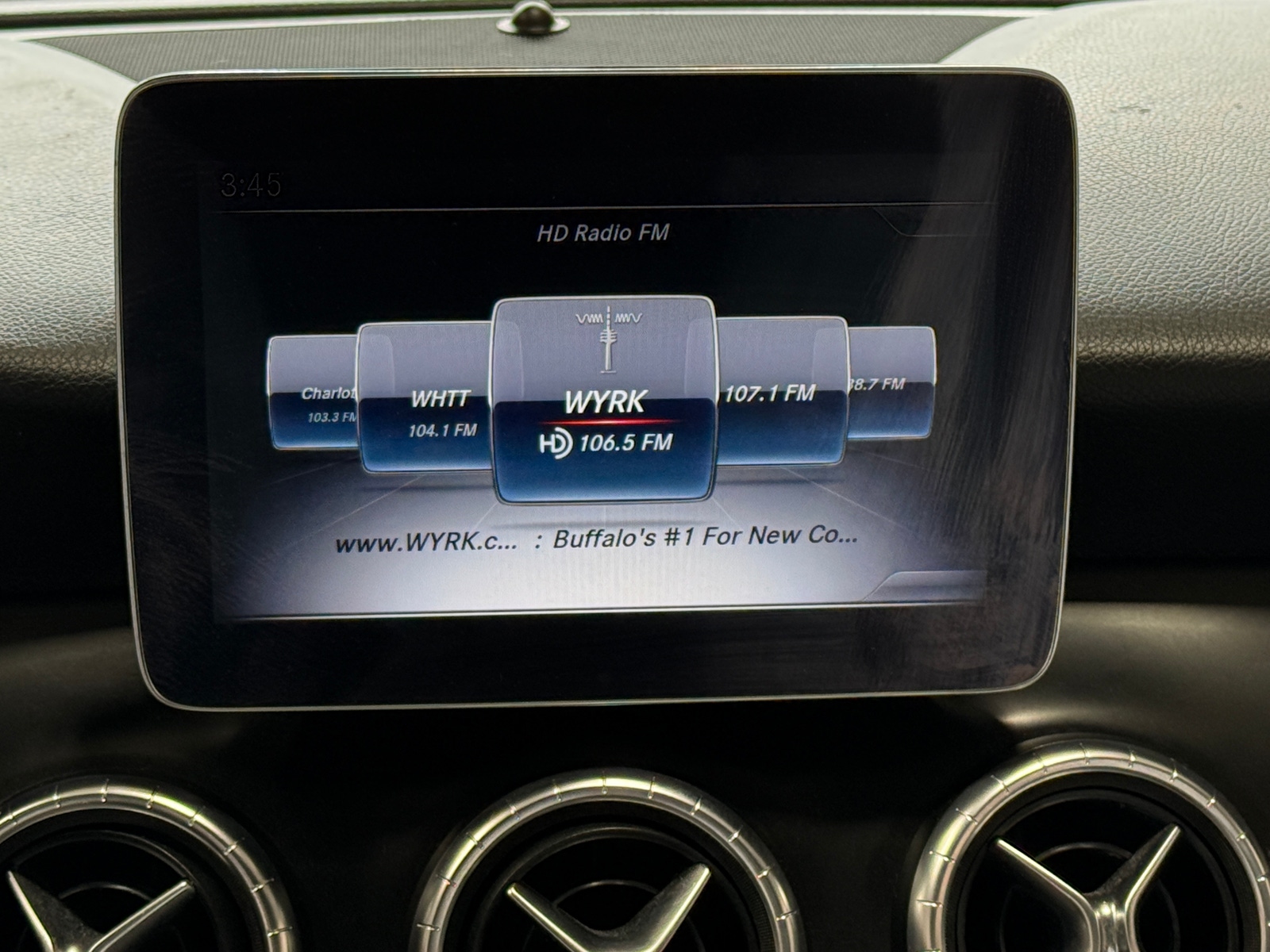 Thumbnail: 2019 Mercedes-Benz CLA - 3