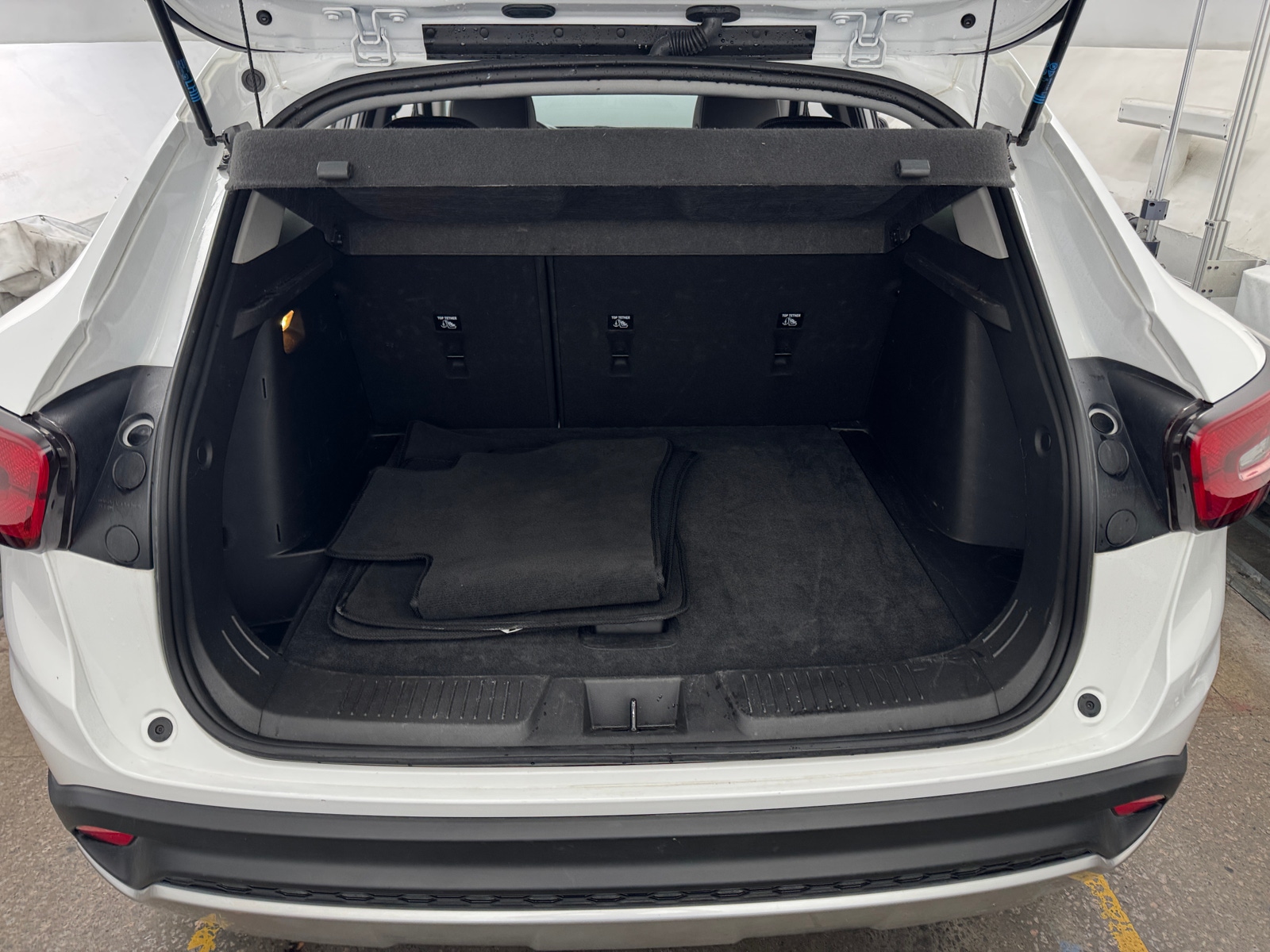 Thumbnail: 2025 Chevrolet Trax - 7