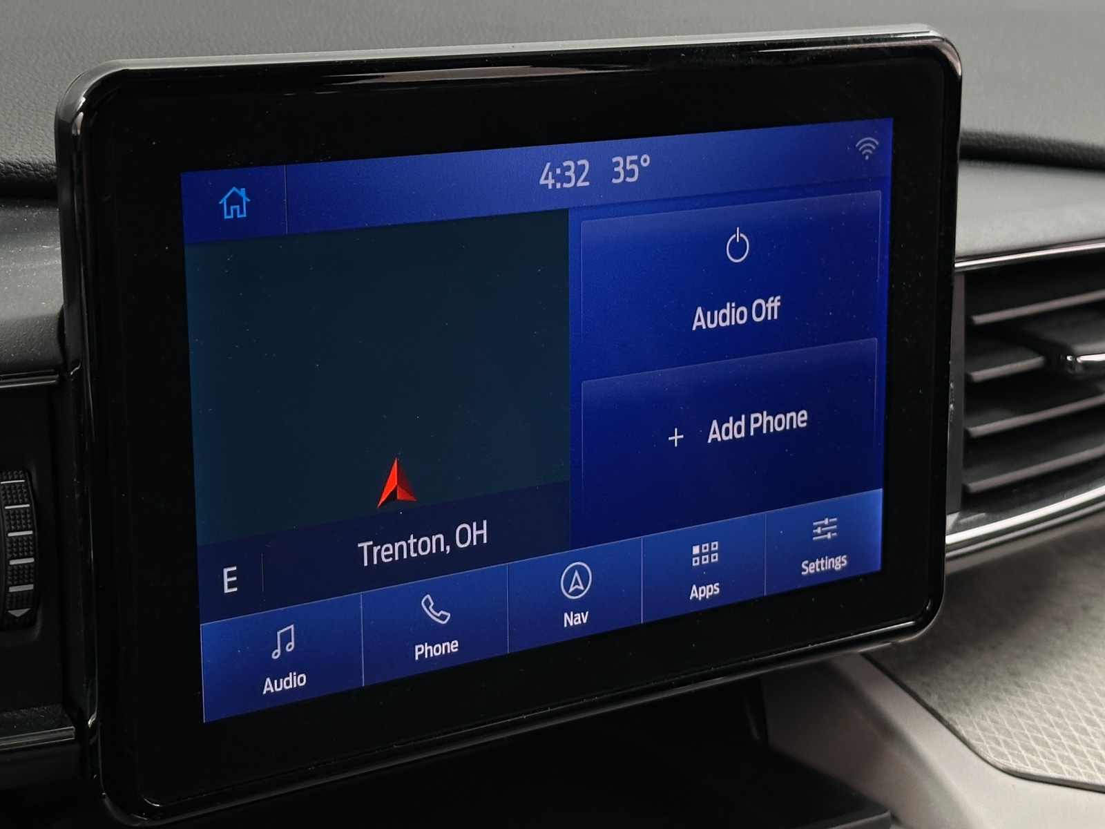 Thumbnail: 2024 Ford Explorer - 3