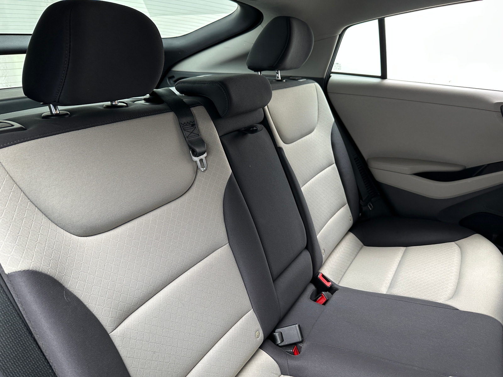 Thumbnail: 2019 Hyundai Ioniq - 6