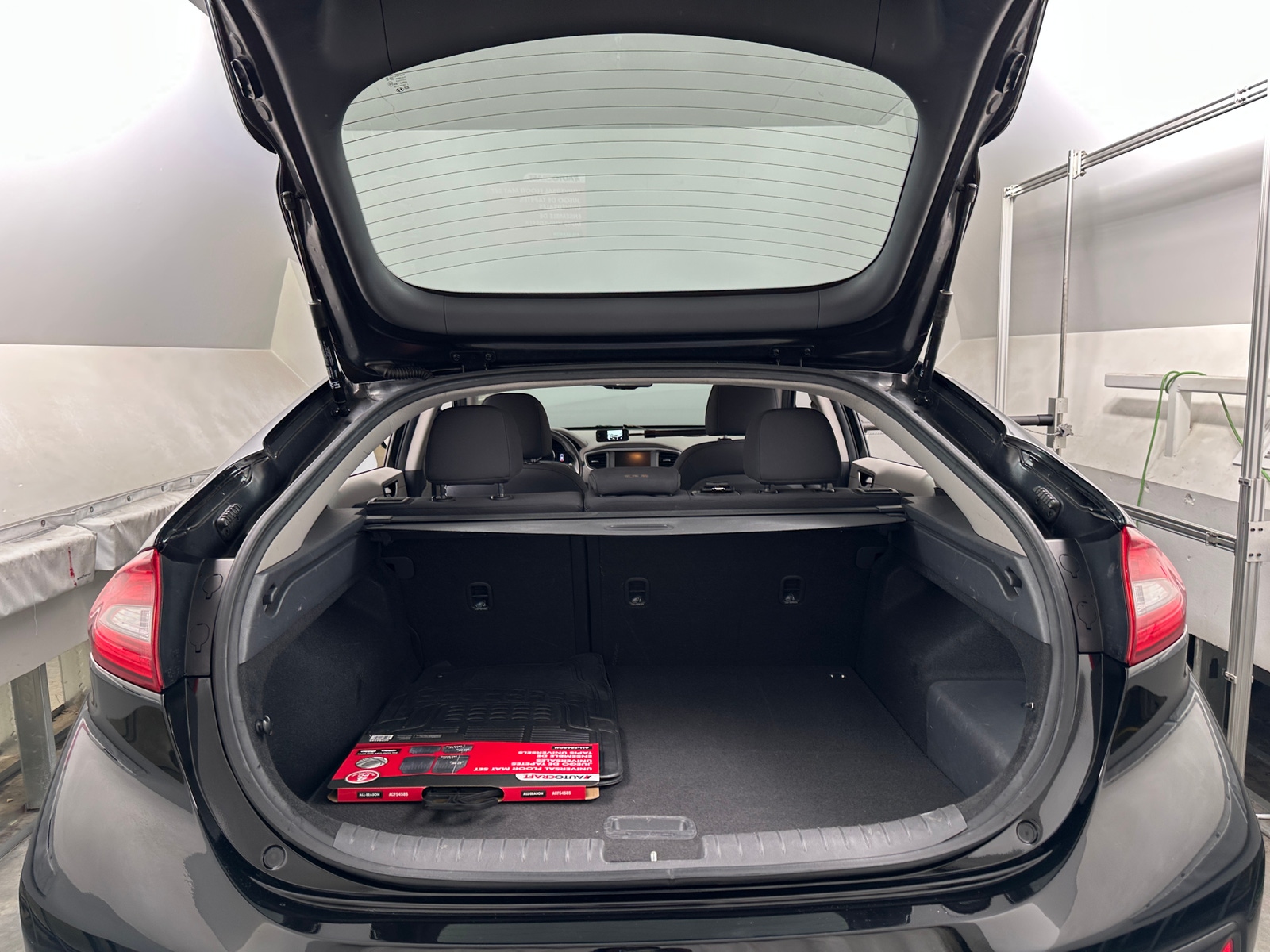 Thumbnail: 2019 Hyundai Ioniq - 7