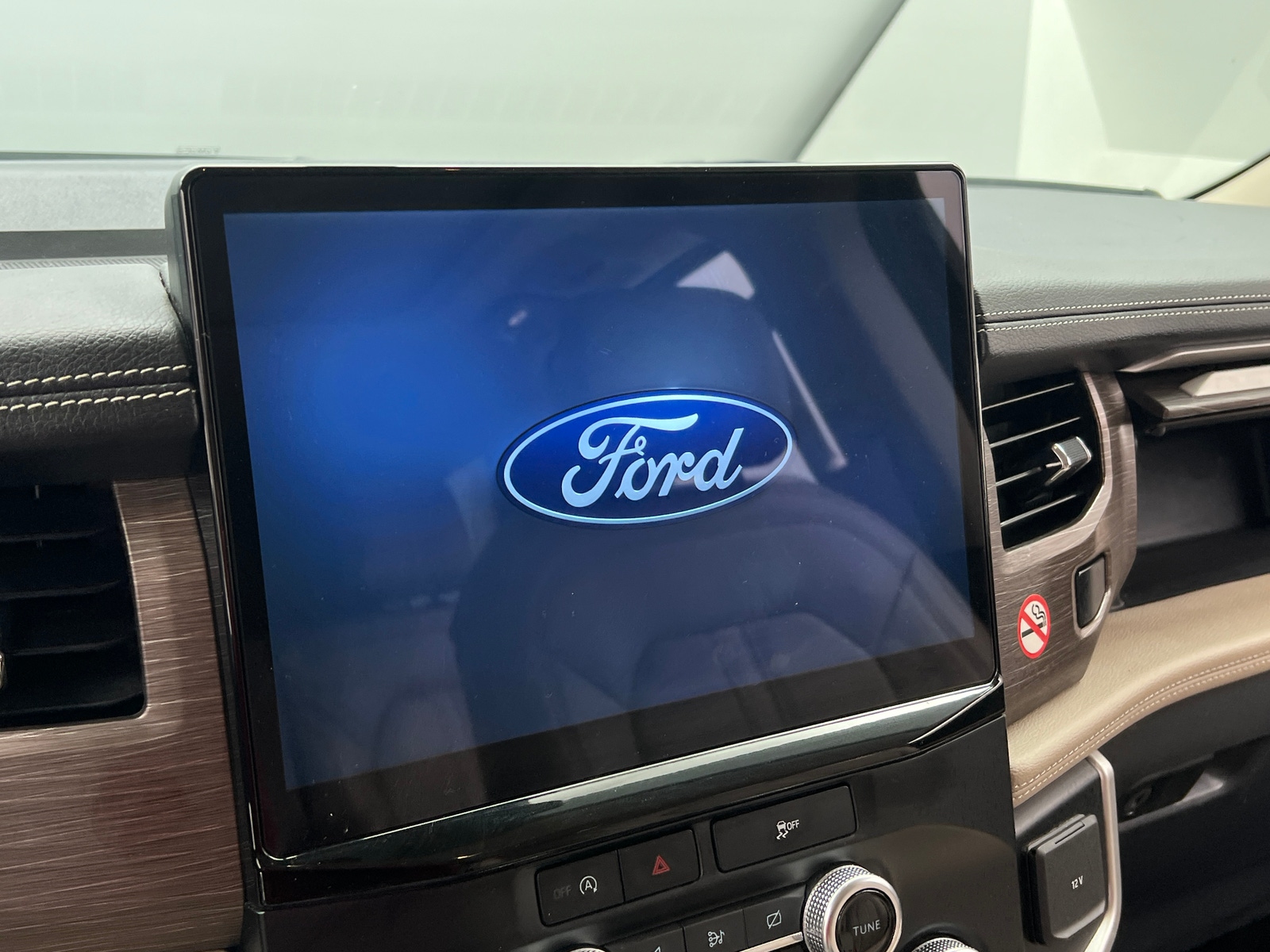 Thumbnail: 2024 Ford Expedition MAX - 3