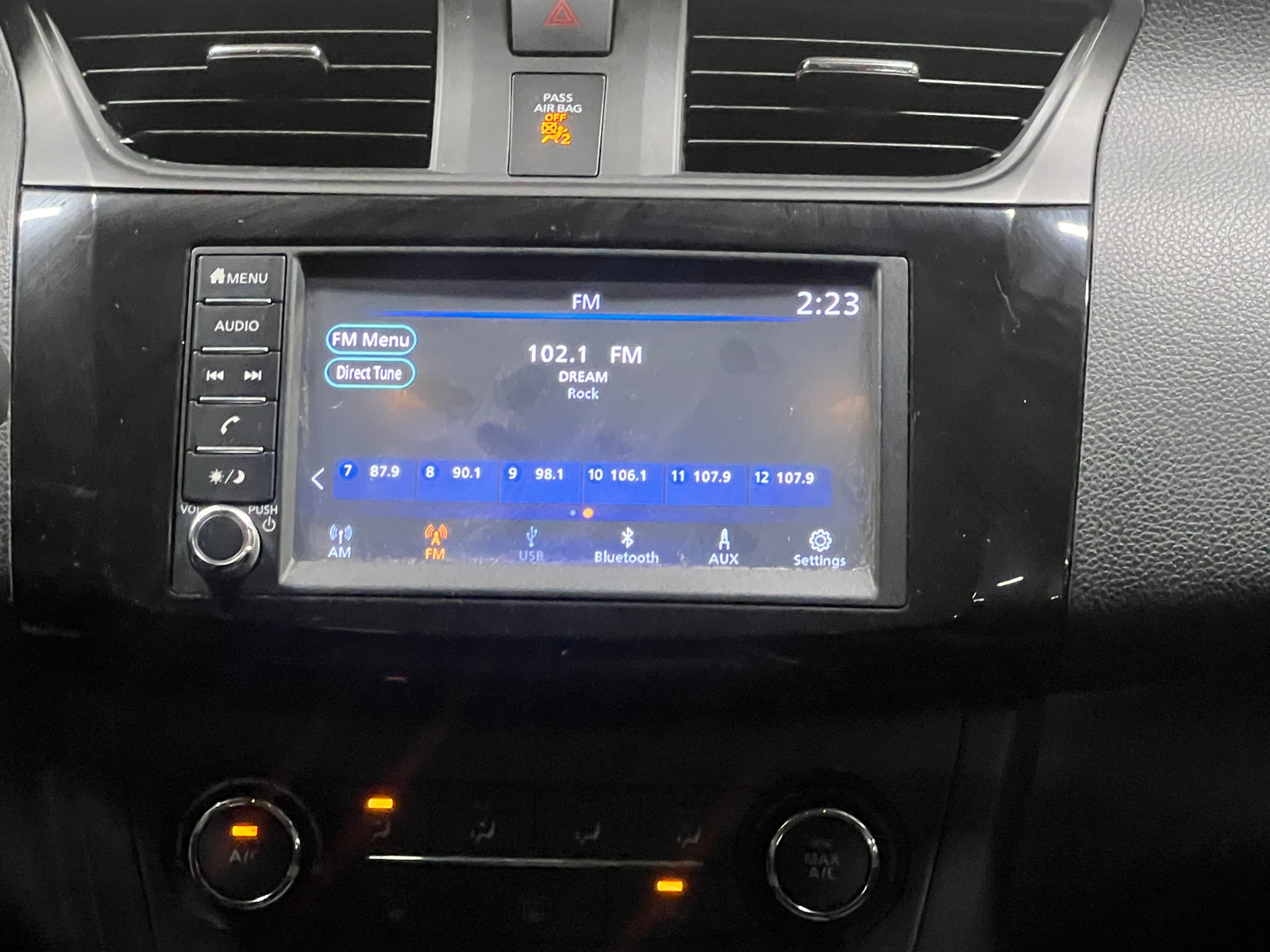 Thumbnail: 2019 Nissan Sentra - 4