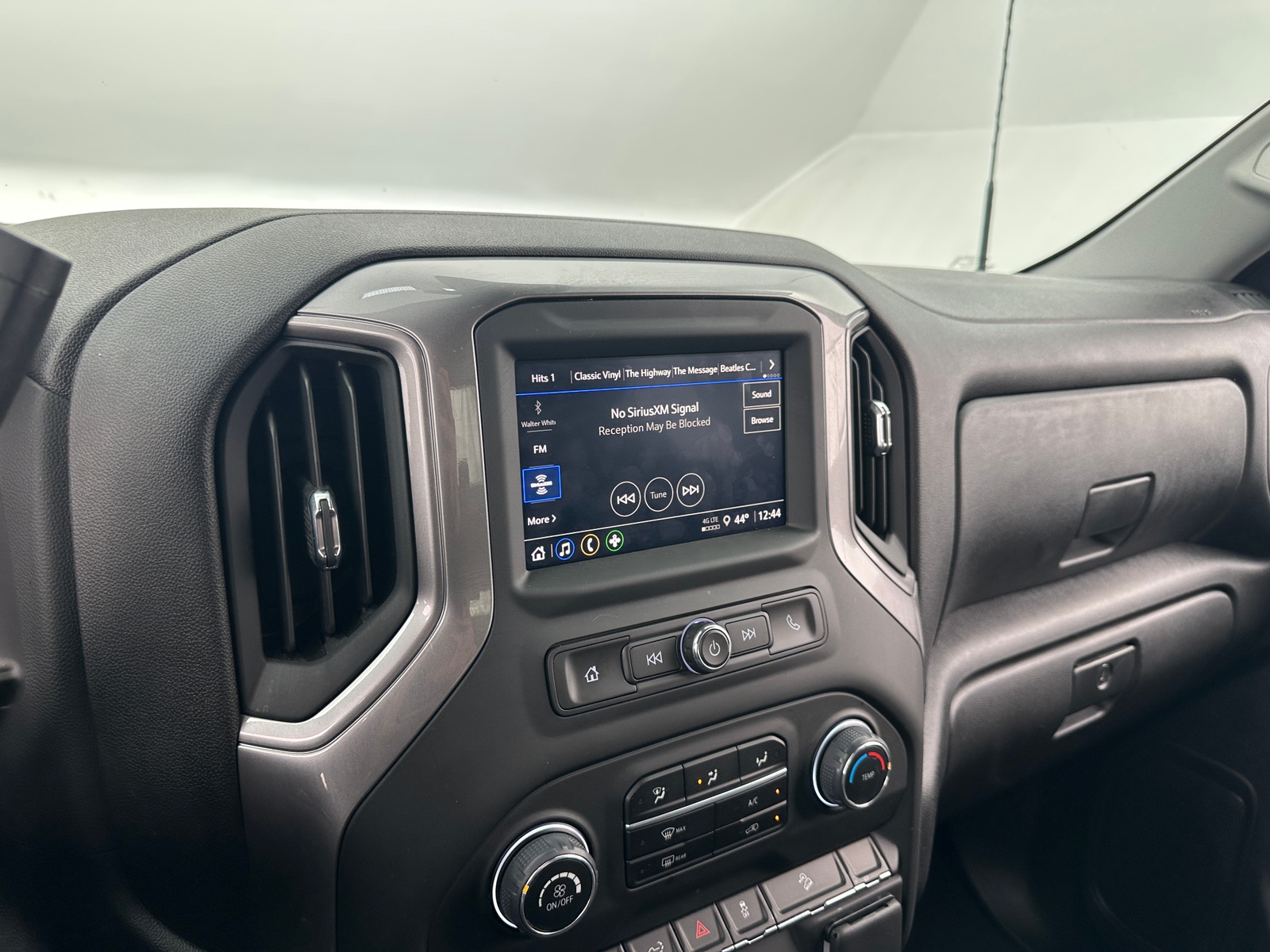 Thumbnail: 2024 Chevrolet Silverado 2500 - 4