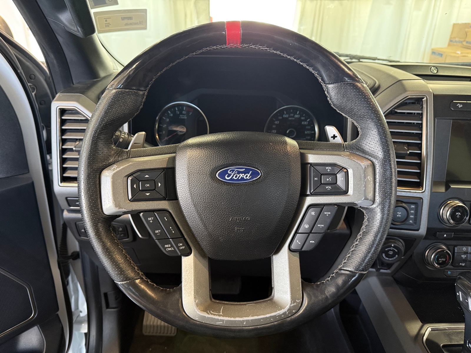 Thumbnail: 2018 Ford Econoline - 4