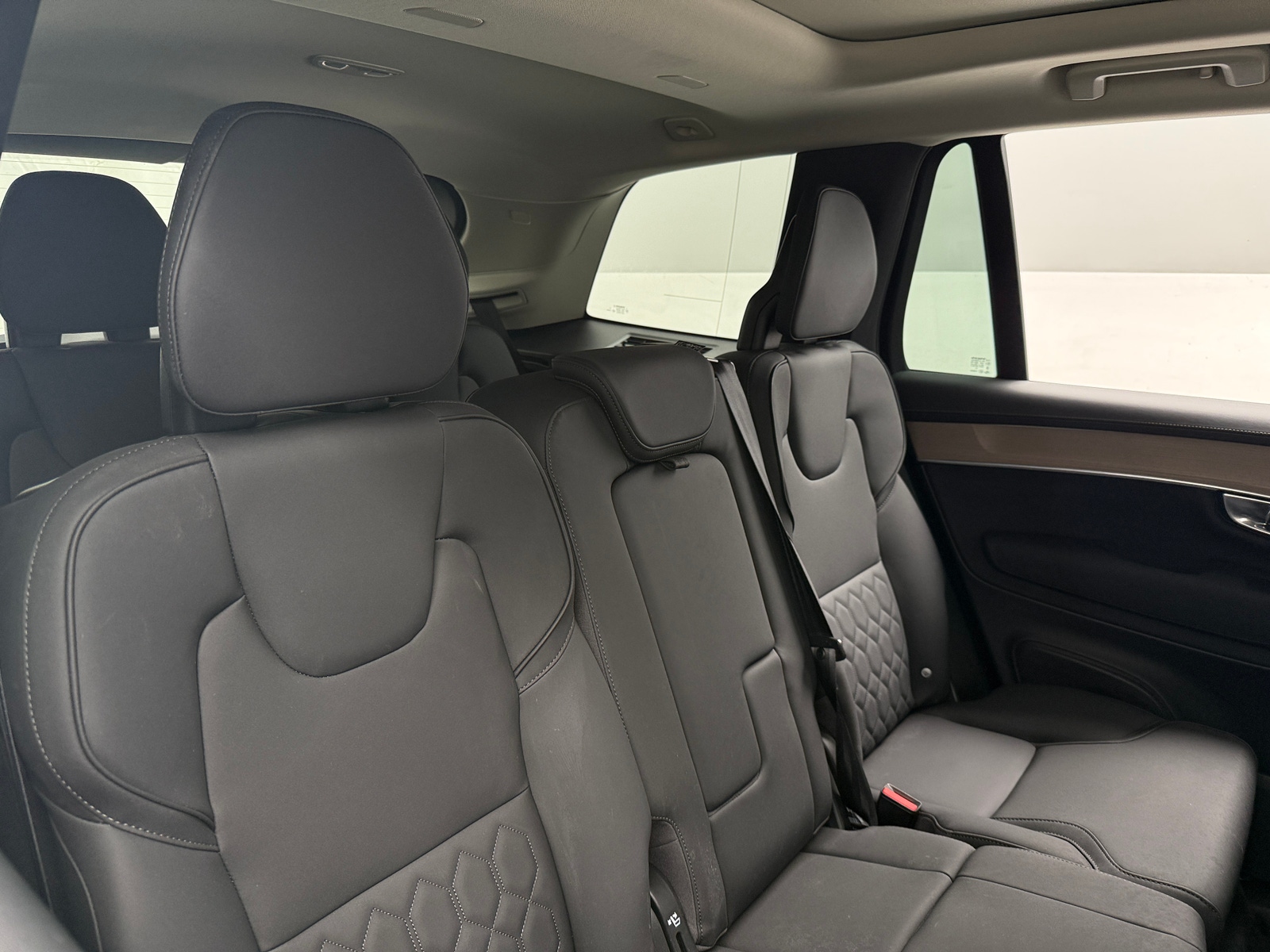 Thumbnail: 2025 Volvo XC90 - 5