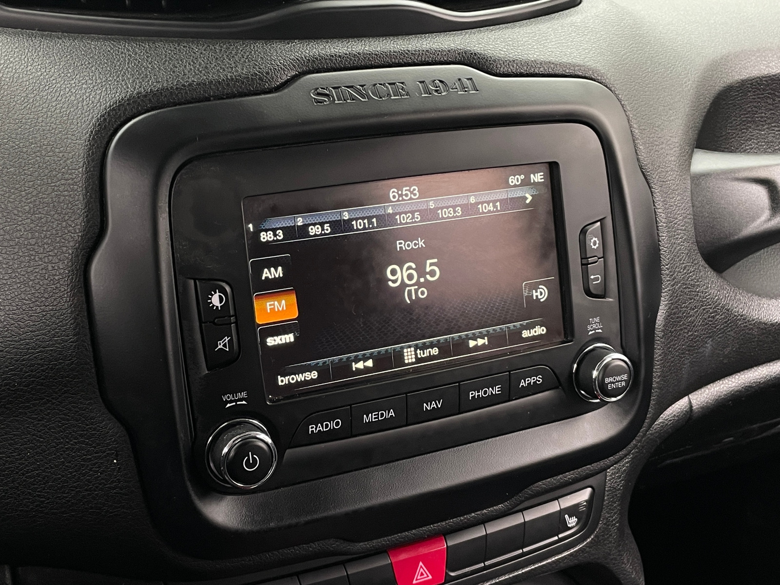 Thumbnail: 2016 Jeep Renegade - 3