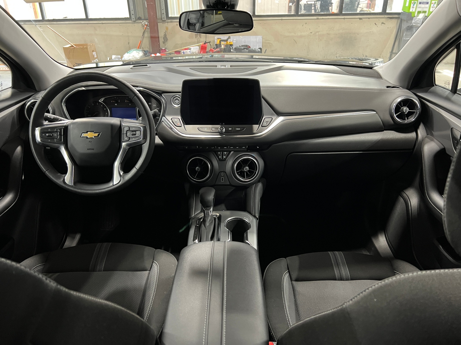 Thumbnail: 2025 Chevrolet Blazer - 3