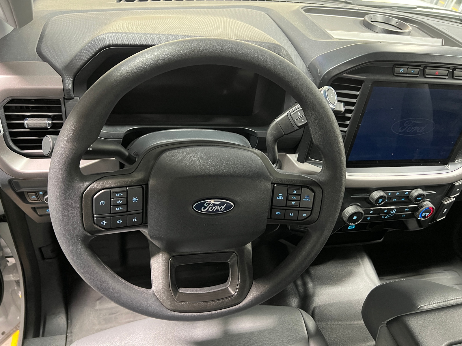 Thumbnail: 2024 Ford Econoline - 4