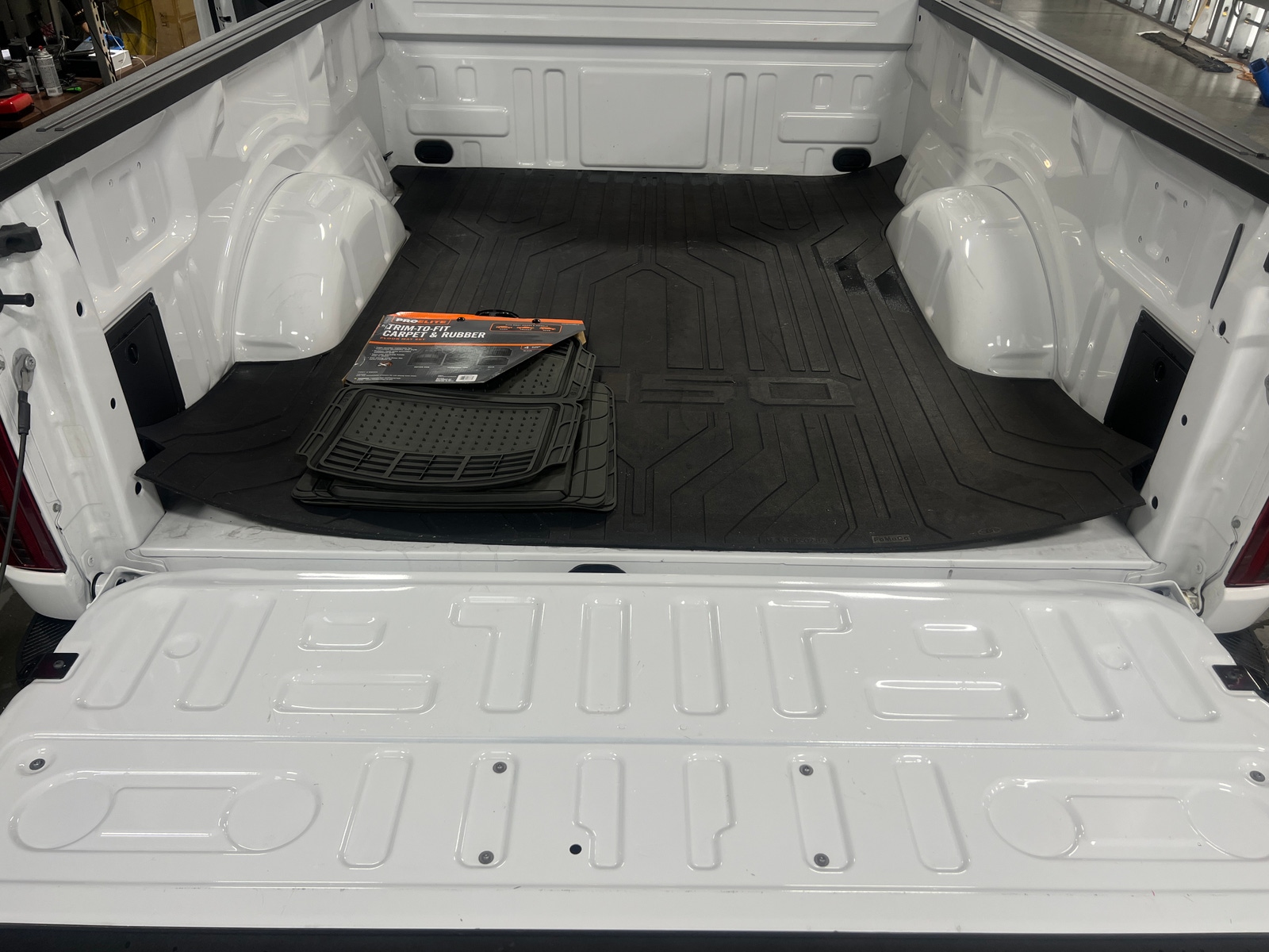 Thumbnail: 2024 Ford Econoline - 6