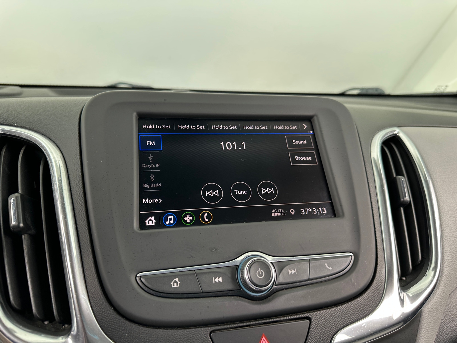 Thumbnail: 2020 Chevrolet Equinox - 4