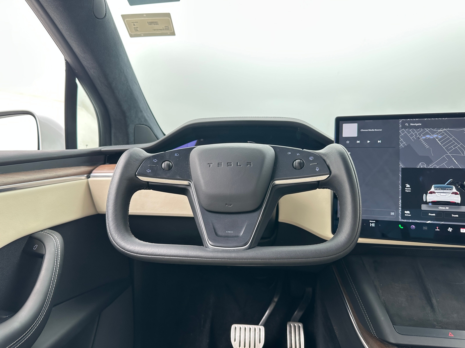 Thumbnail: 2023 Tesla Model X - 4