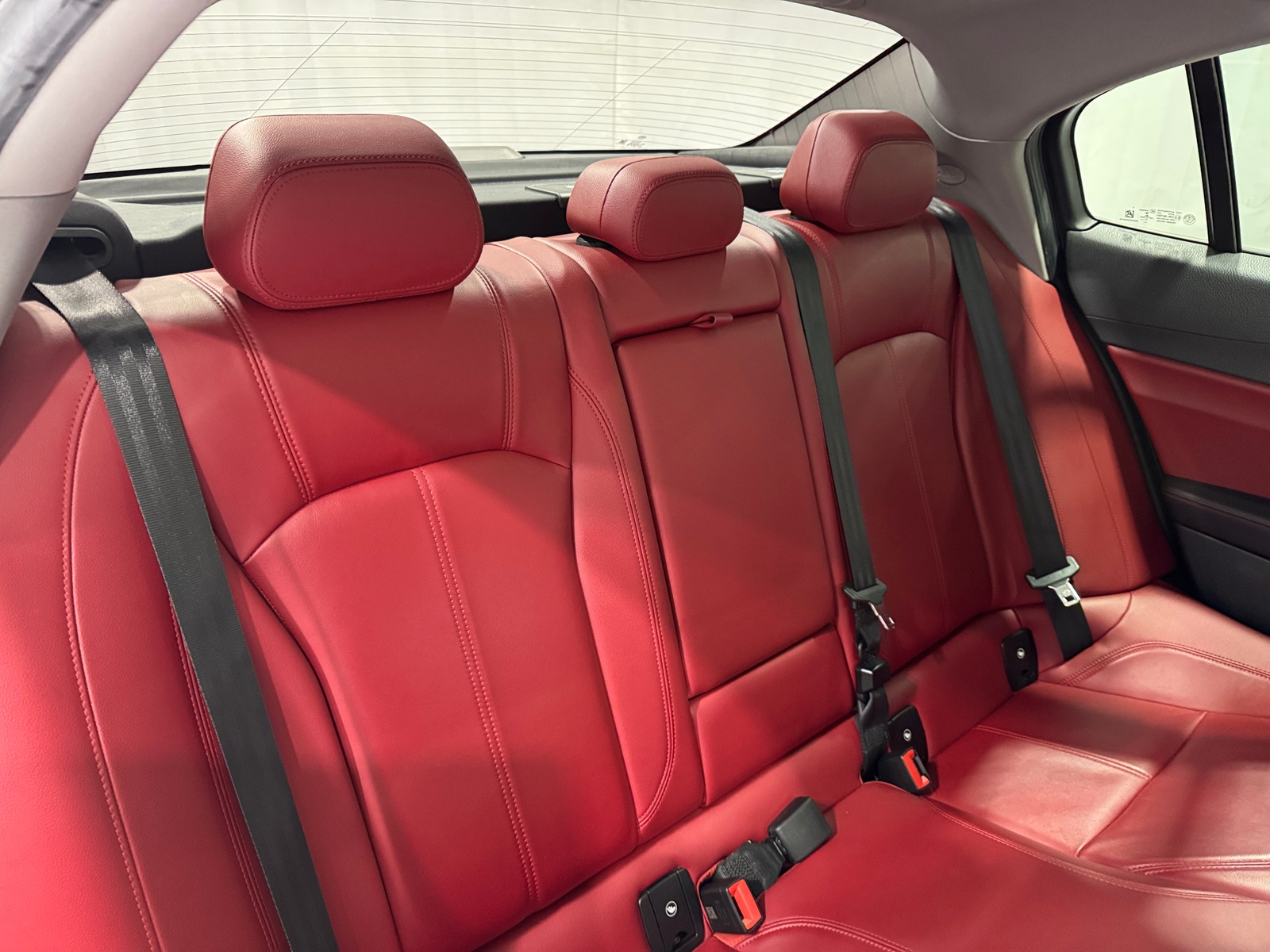 Thumbnail: 2020 Alfa Romeo Giulia - 5