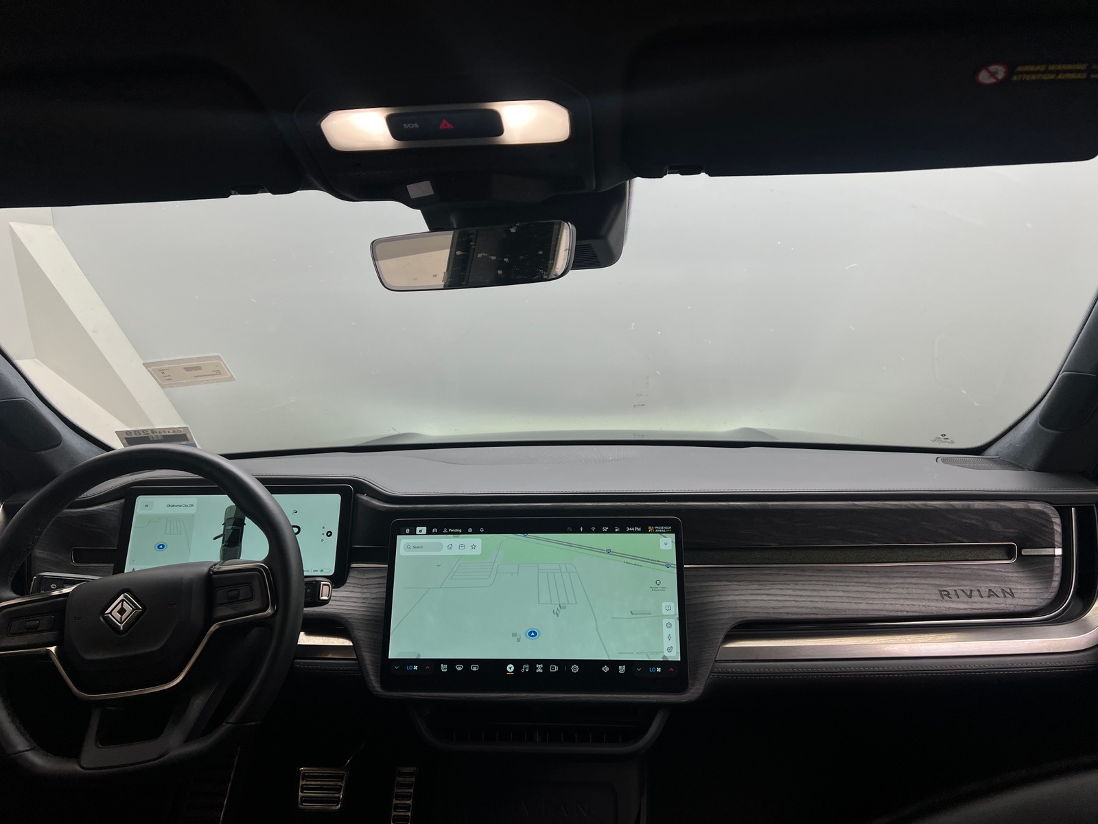 Thumbnail: 2022 Rivian R1T - 2