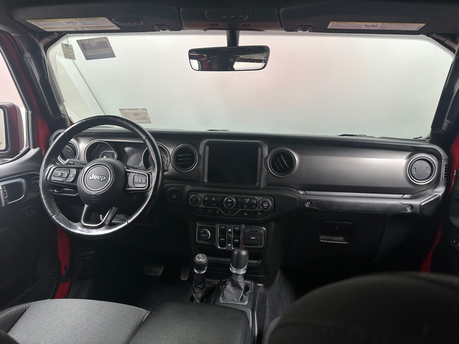 Thumbnail: 2021 Jeep Gladiator - 3