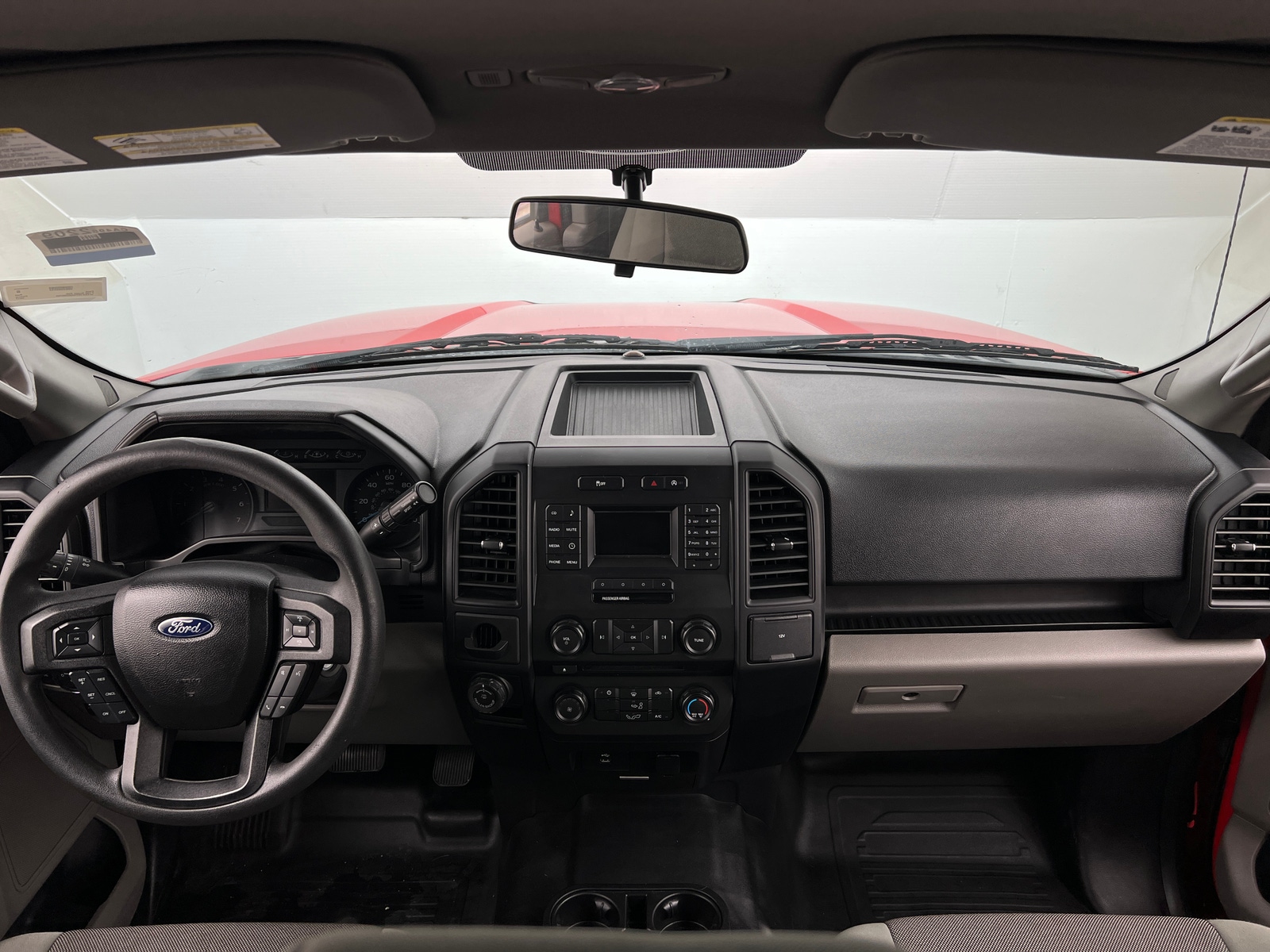 Thumbnail: 2017 Ford Econoline - 3