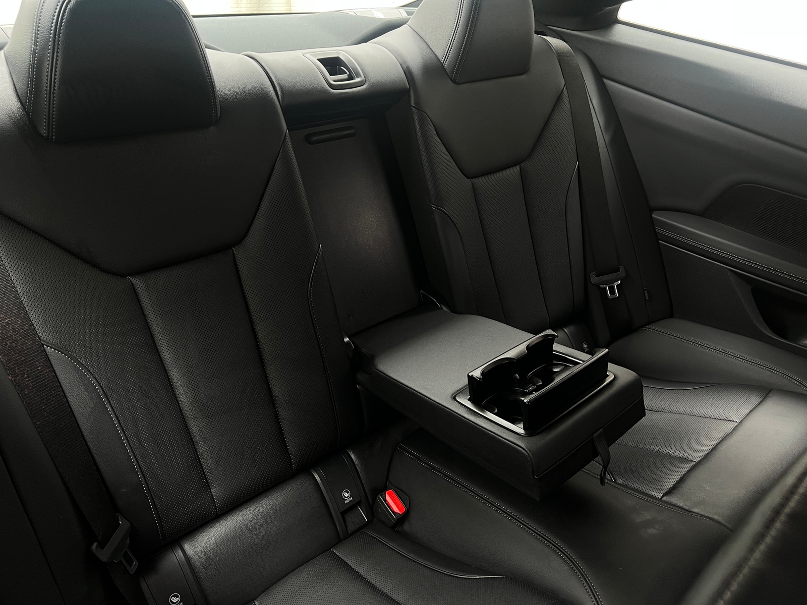 Thumbnail: 2025 BMW 4 Series - 4