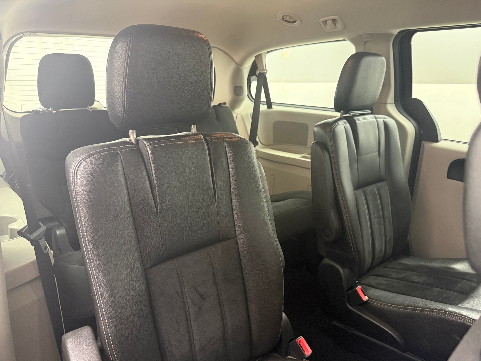 Thumbnail: 2019 Dodge Grand Caravan - 6