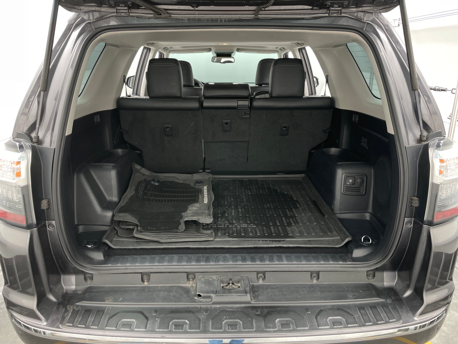 Thumbnail: 2019 Toyota 4Runner - 6