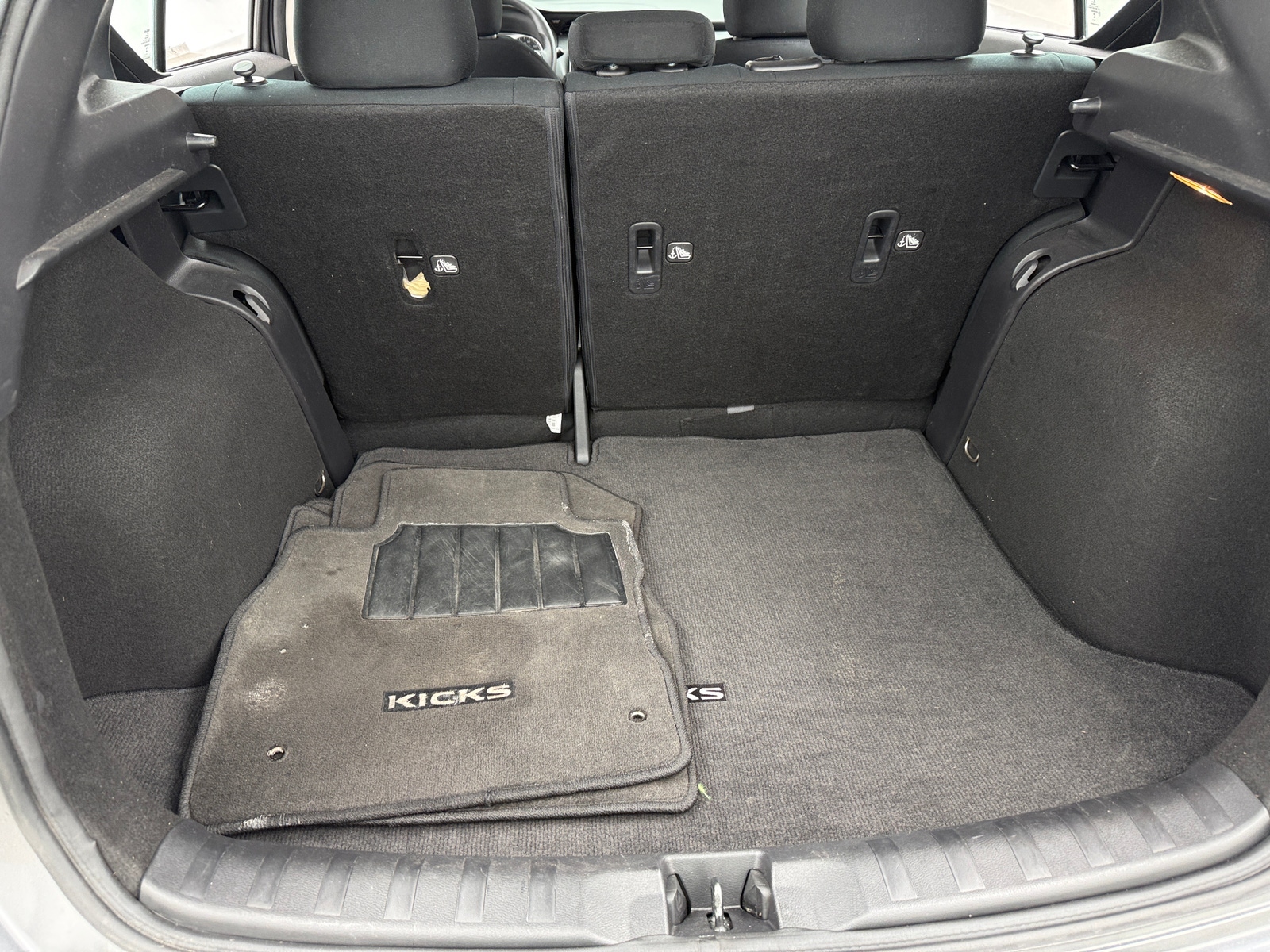 Thumbnail: 2024 Nissan Kicks - 7