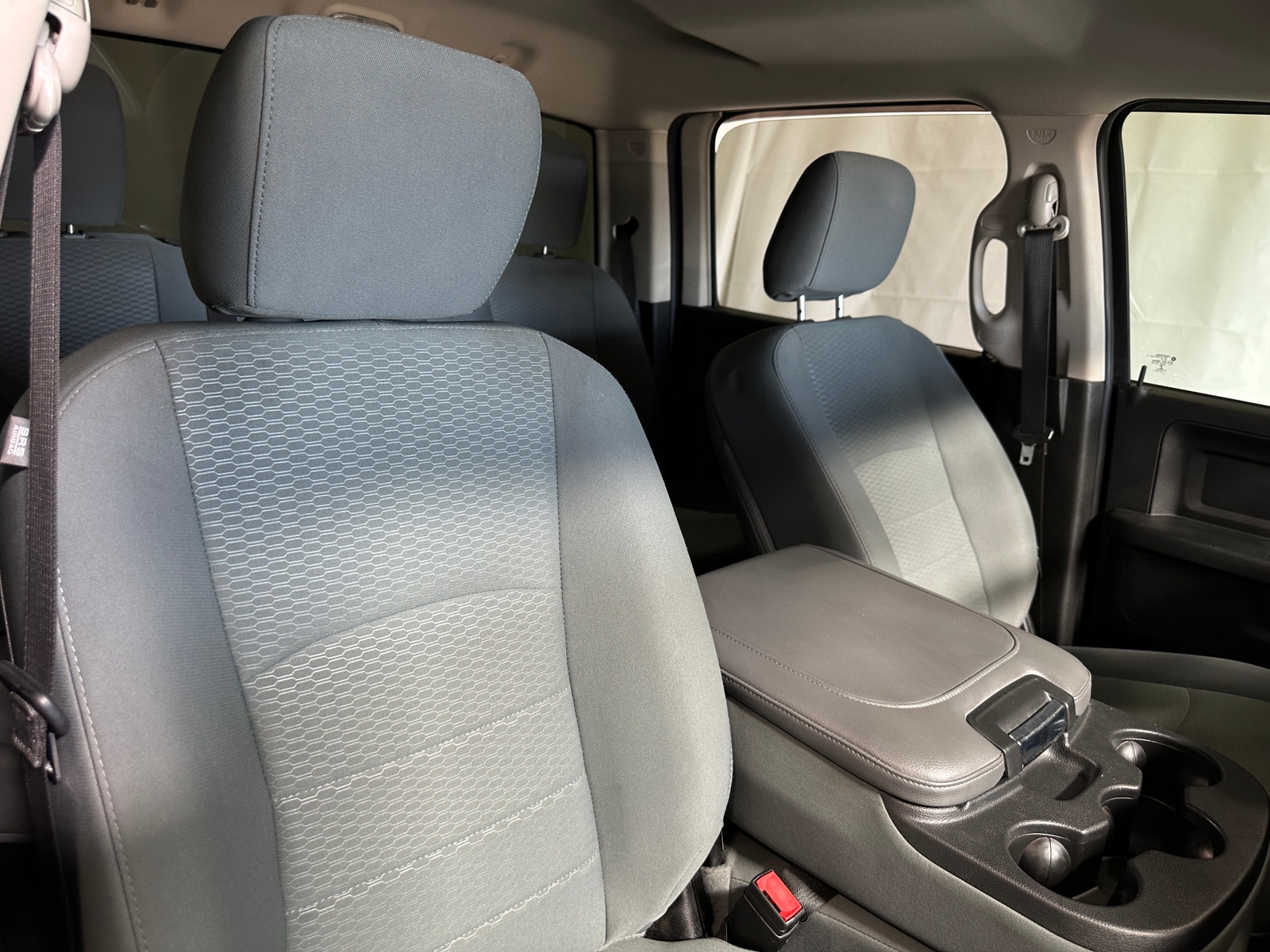 Thumbnail: 2020 RAM 1500 Classic - 2