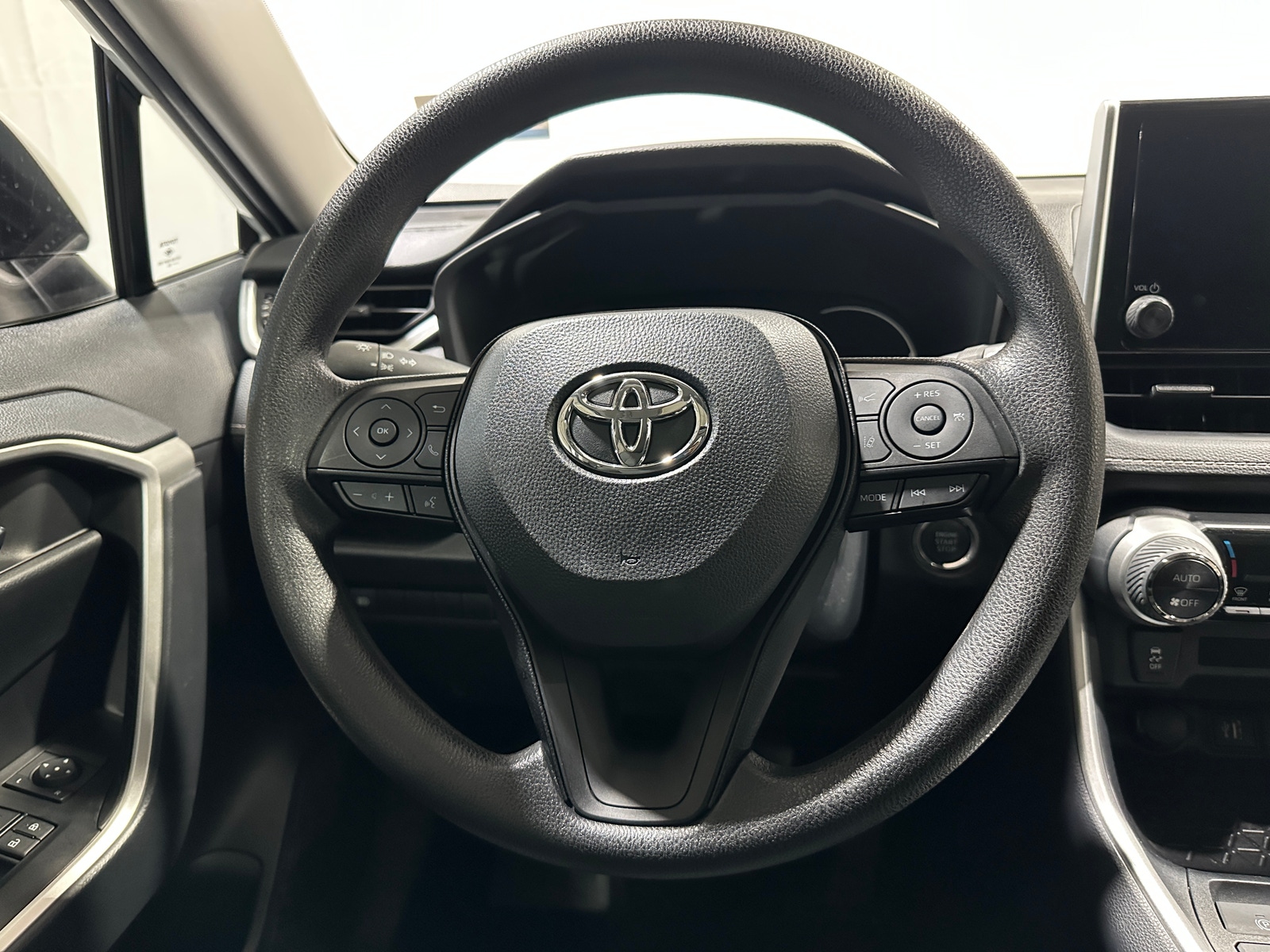 Thumbnail: 2024 Toyota RAV4 - 5