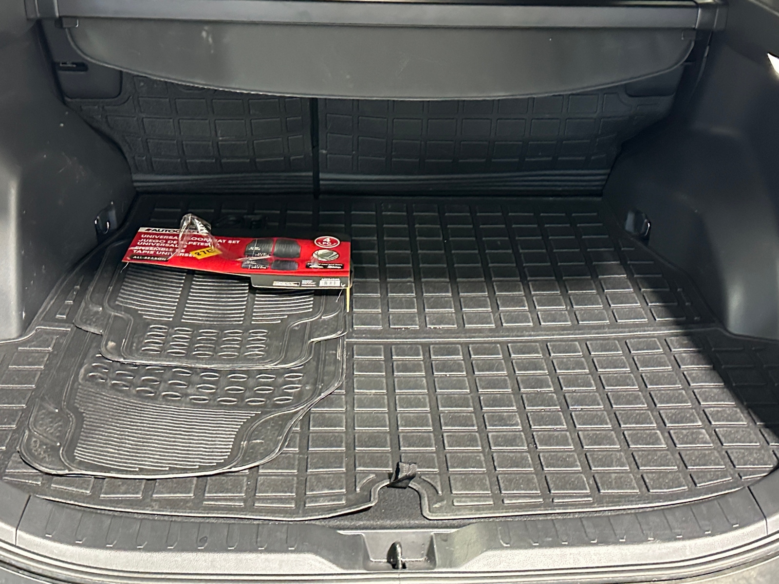 Thumbnail: 2024 Toyota RAV4 - 7