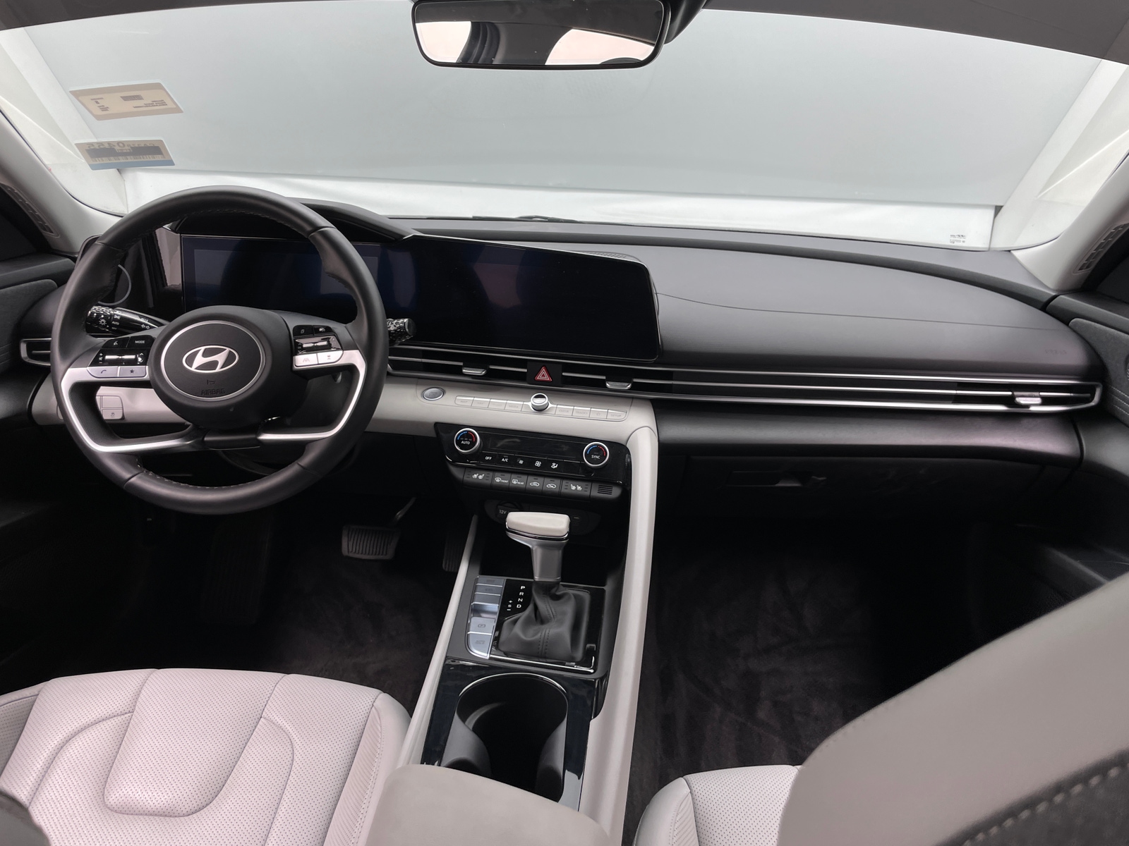 Thumbnail: 2025 Hyundai Elantra - 2