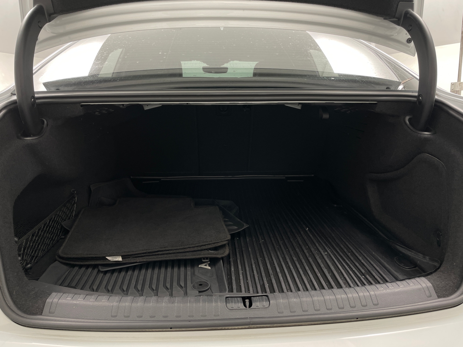 Thumbnail: 2019 Audi A6 - 6