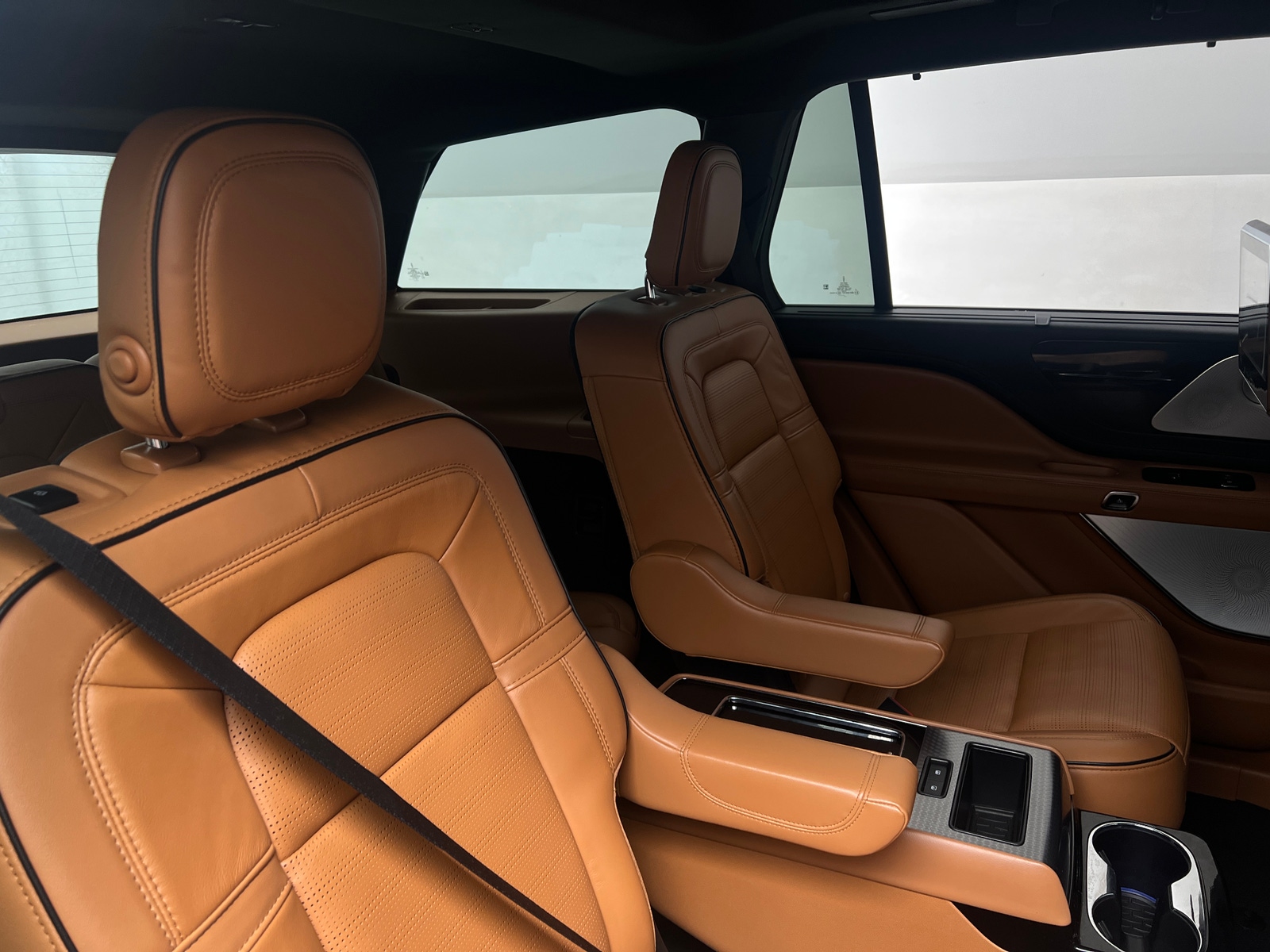 Thumbnail: 2023 Lincoln Aviator - 5