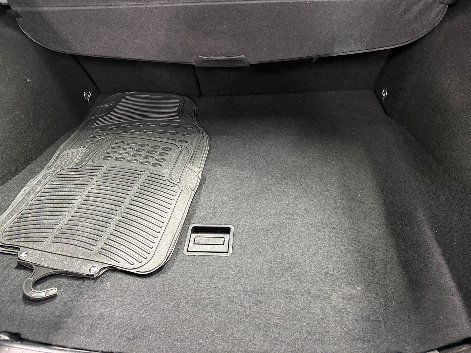 Thumbnail: 2019 Toyota Prius - 7