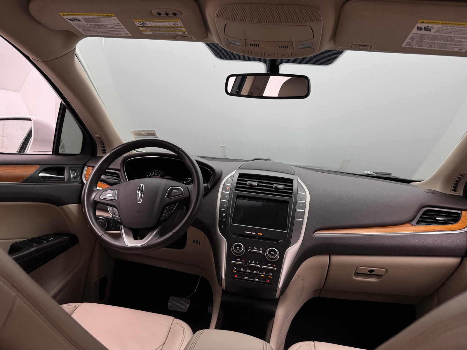 Thumbnail: 2017 Lincoln MKC - 2