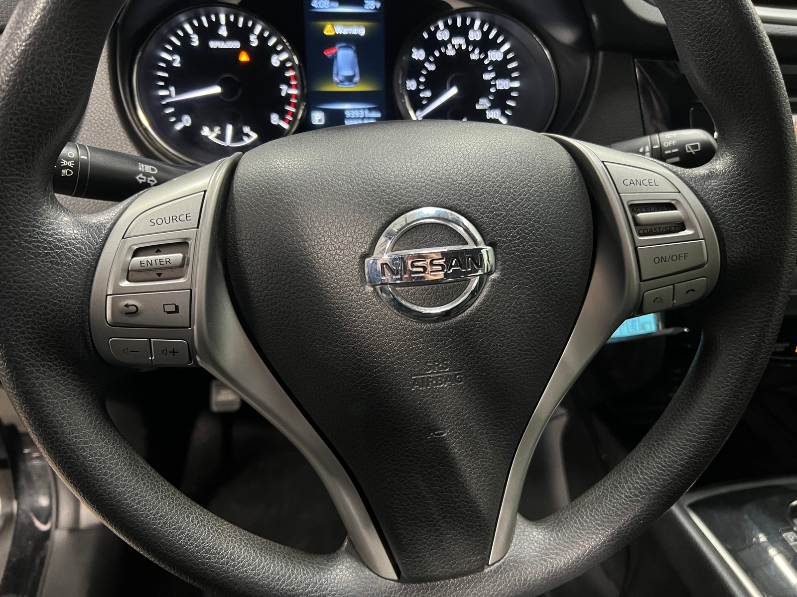 Thumbnail: 2016 Nissan Rogue - 5