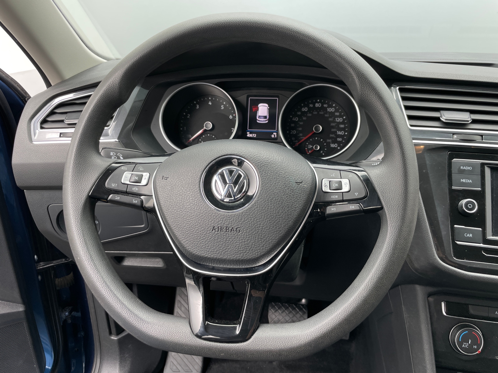 Thumbnail: 2019 Volkswagen Tiguan - 5