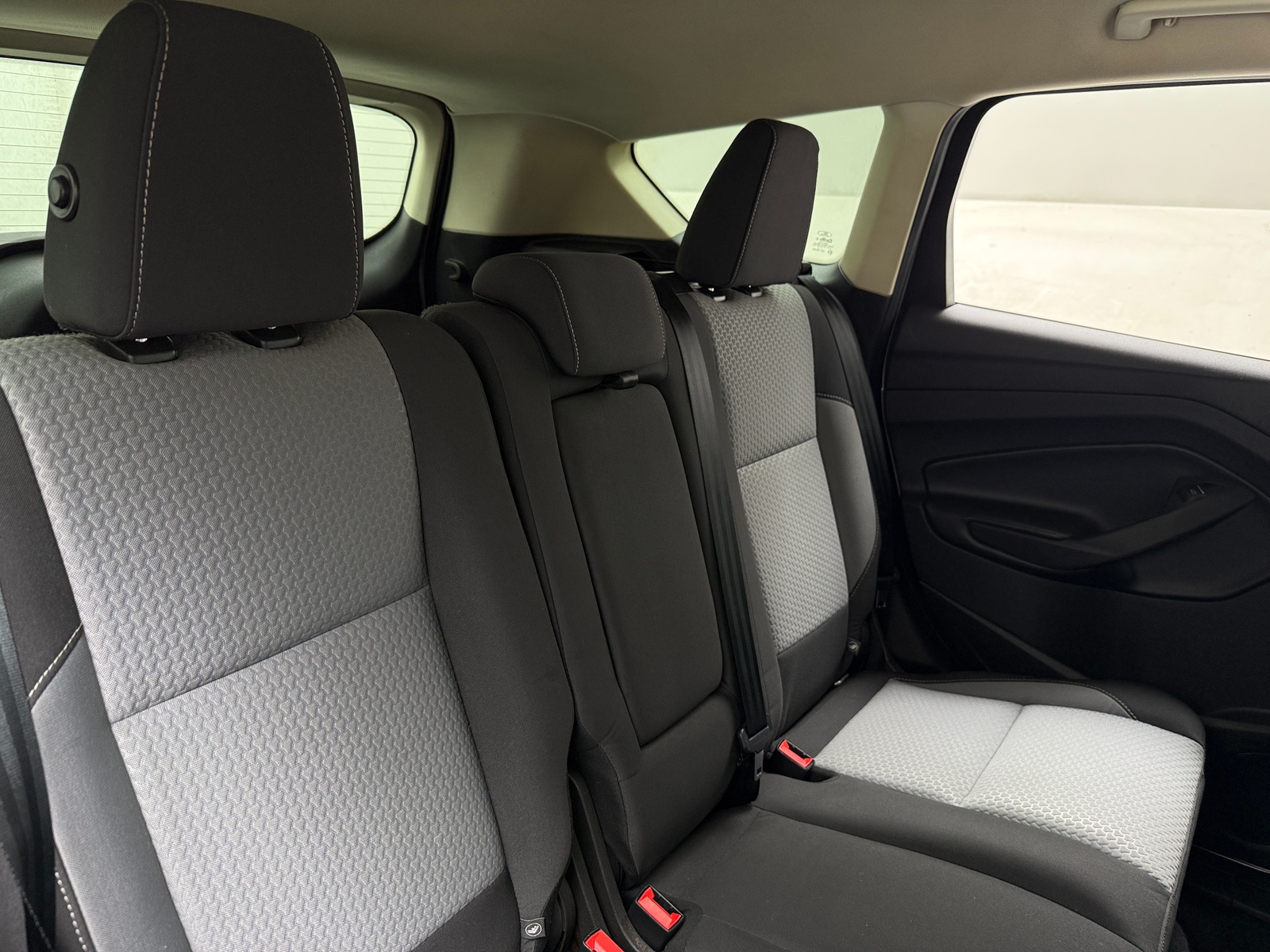 Thumbnail: 2017 Ford Escape - 6