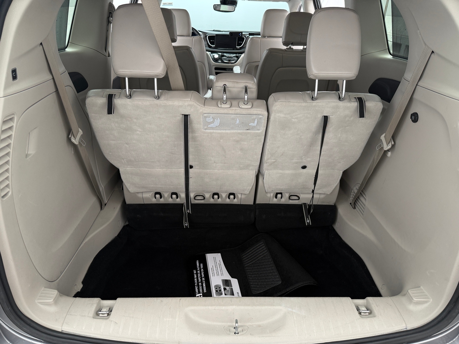 Thumbnail: 2021 Chrysler Pacifica - 6