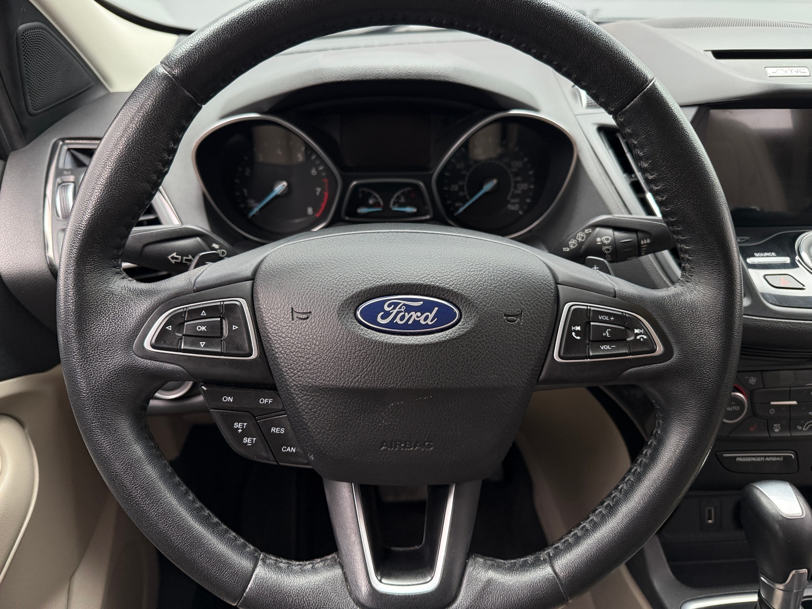 Thumbnail: 2017 Ford Escape - 4