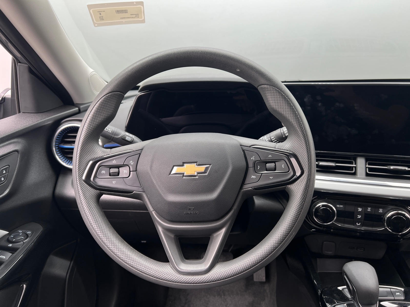 Thumbnail: 2025 Chevrolet Trax - 5