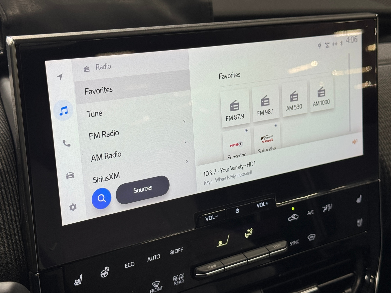 Thumbnail: 2023 Subaru Solterra - 4