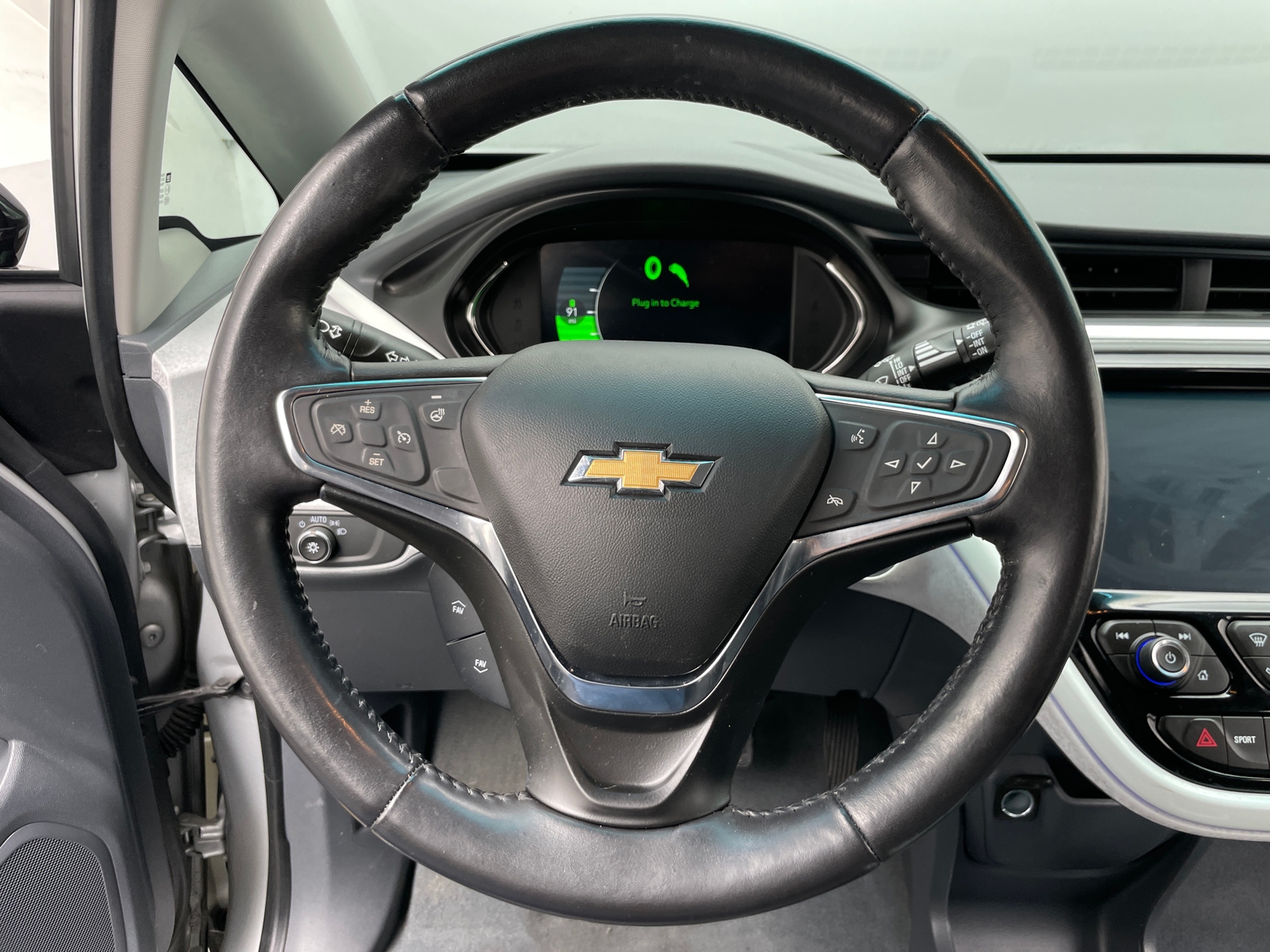 Thumbnail: 2021 Chevrolet Bolt EV - 4