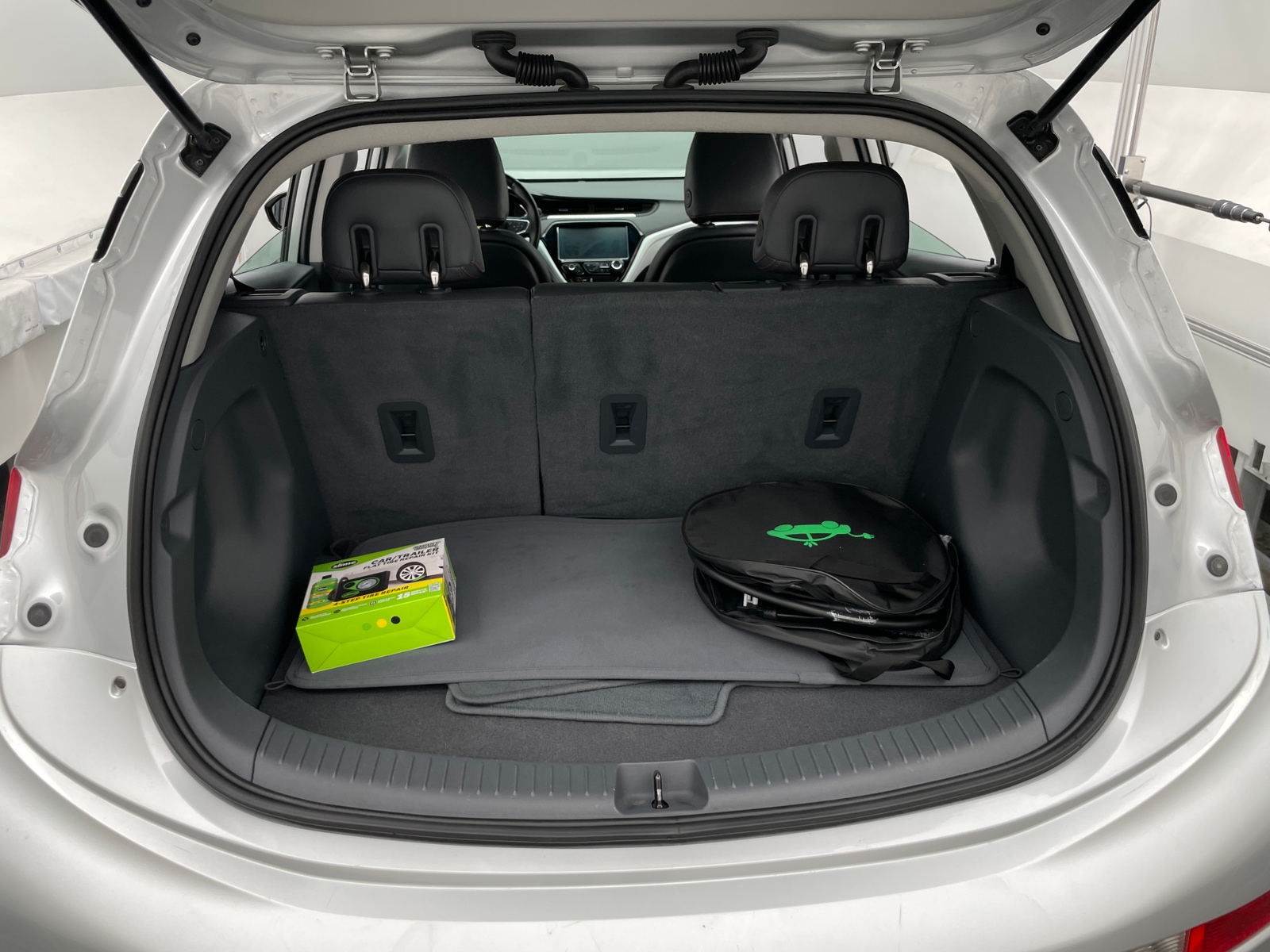 Thumbnail: 2021 Chevrolet Bolt EV - 6