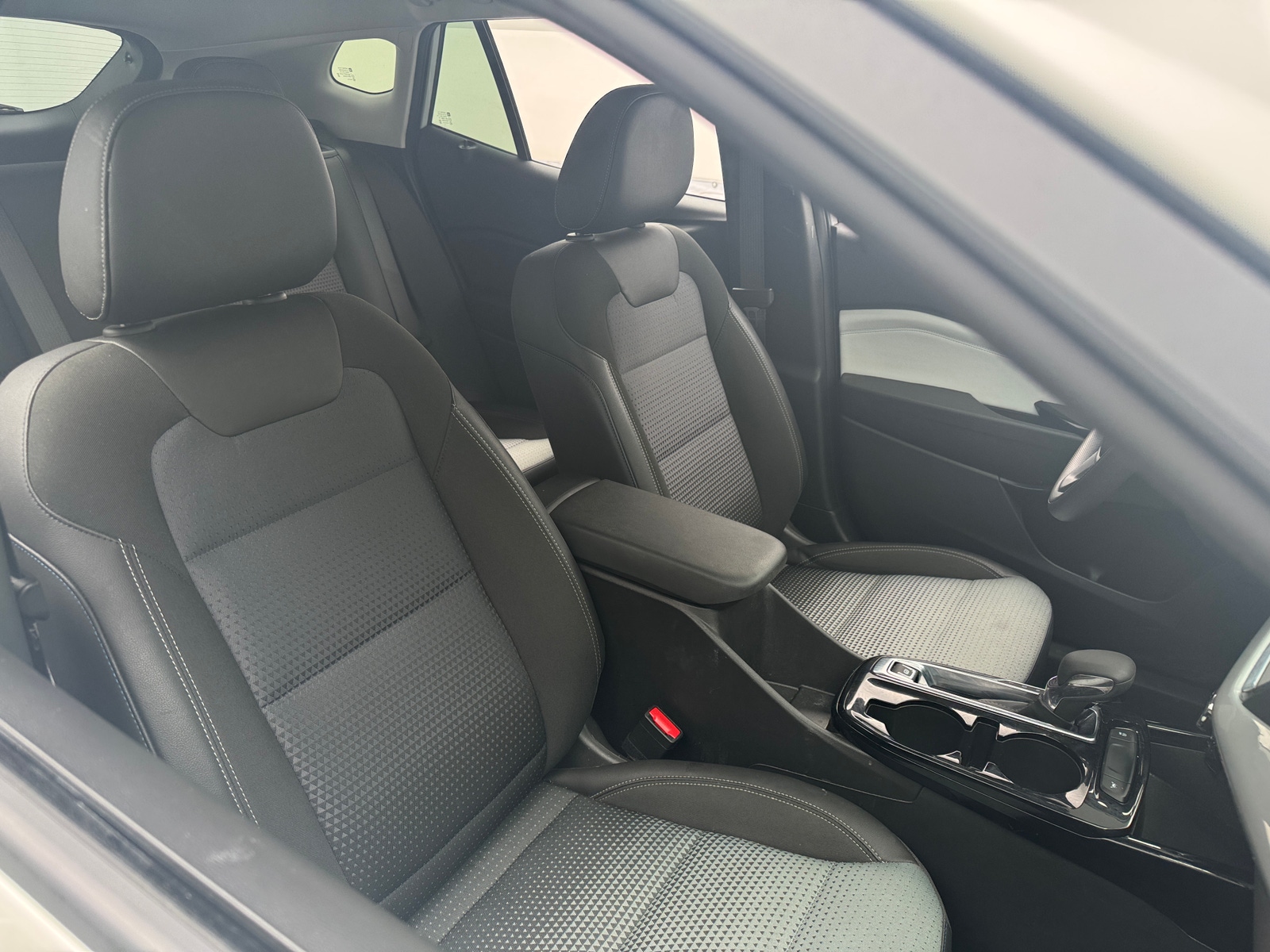 Thumbnail: 2025 Chevrolet Trax - 2