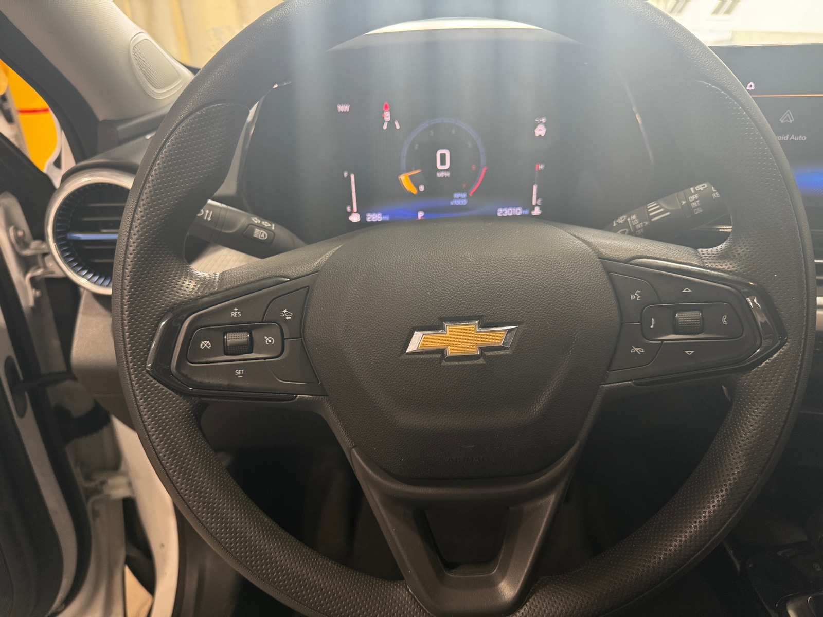 Thumbnail: 2025 Chevrolet Trax - 5