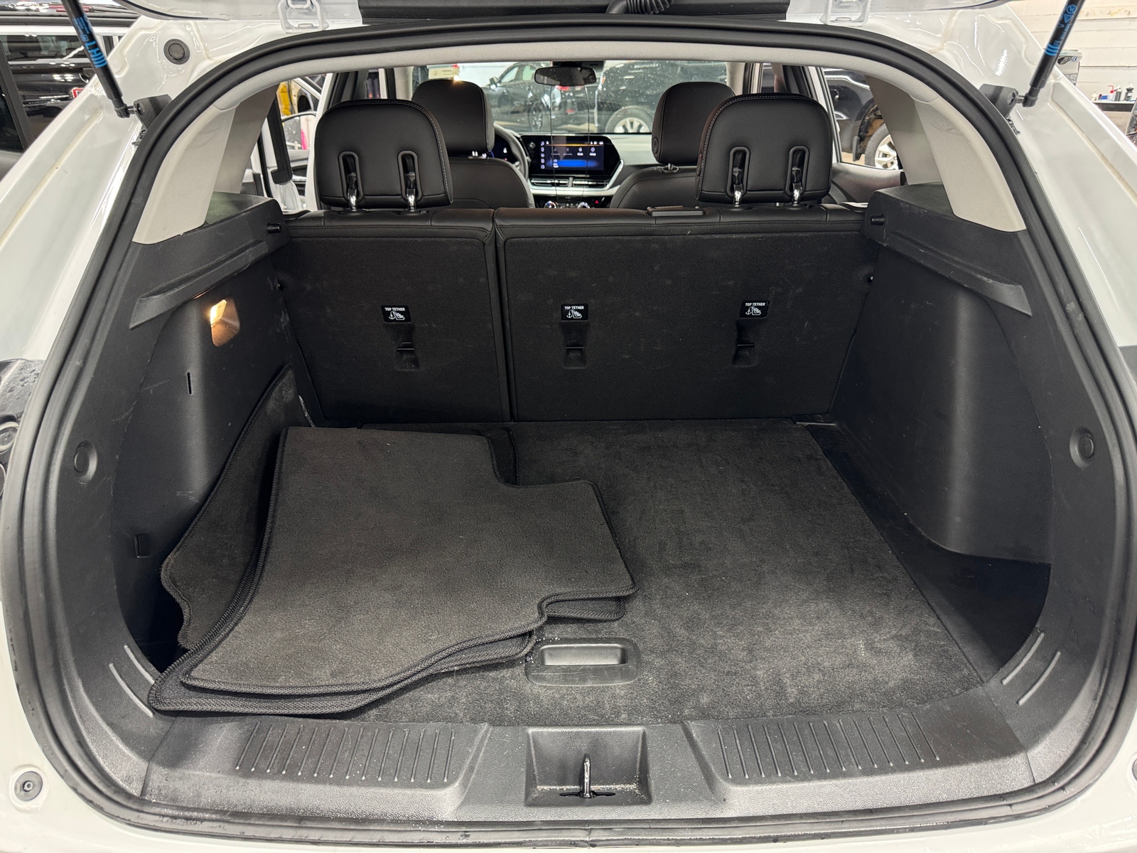 Thumbnail: 2025 Chevrolet Trax - 7