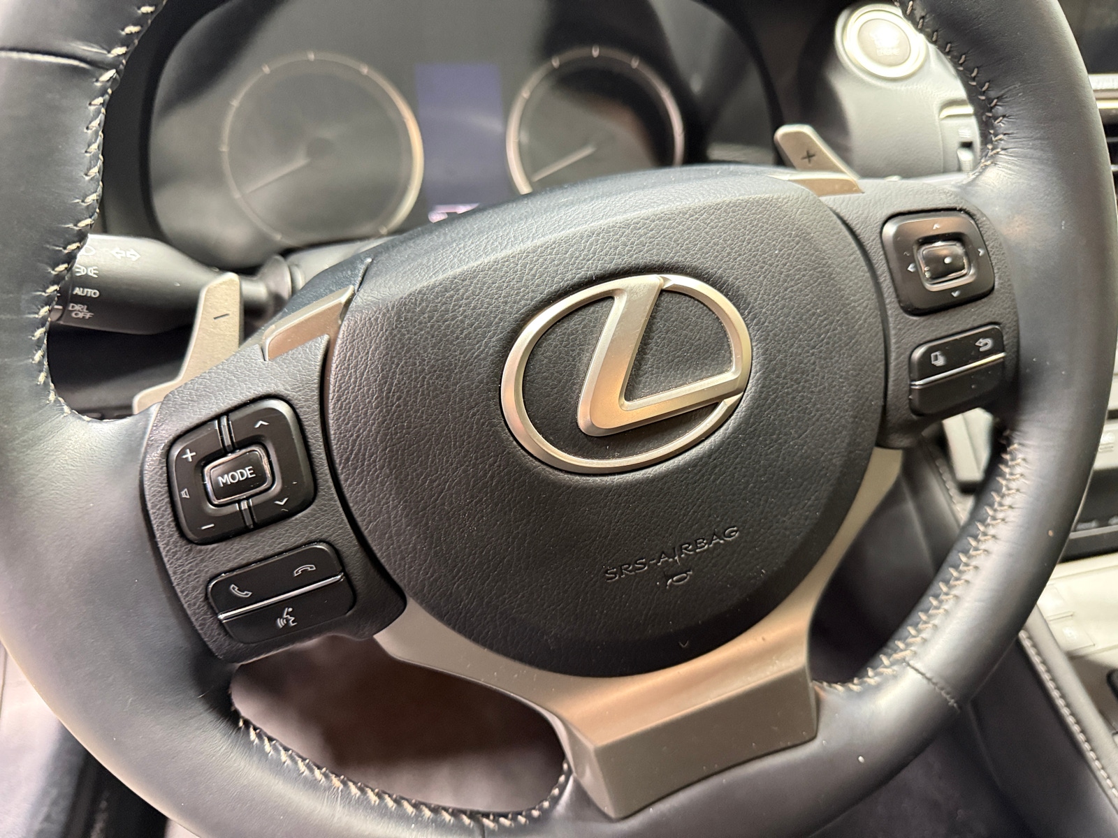 Thumbnail: 2015 Lexus RC - 3