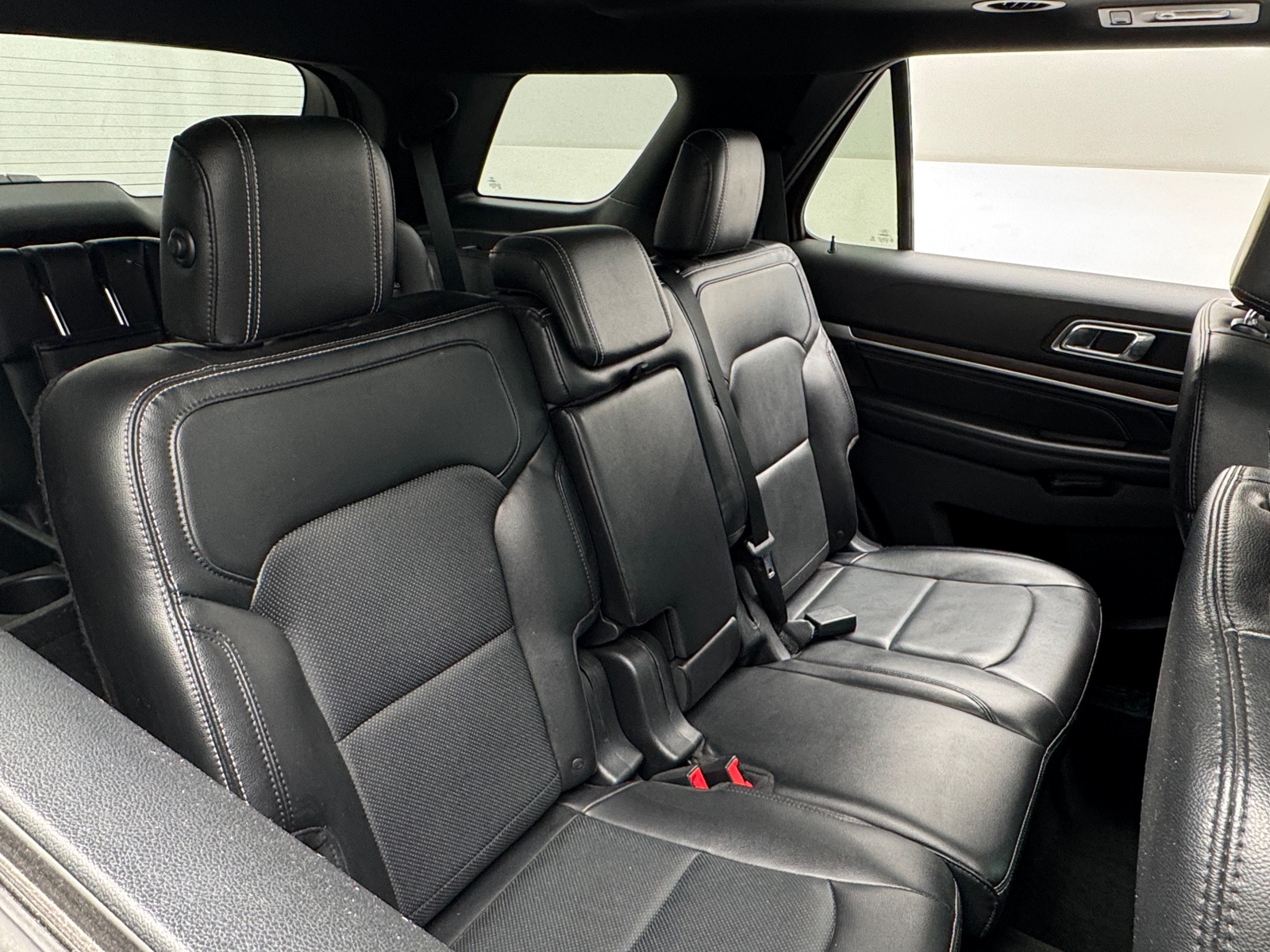 Thumbnail: 2016 Ford Explorer - 5