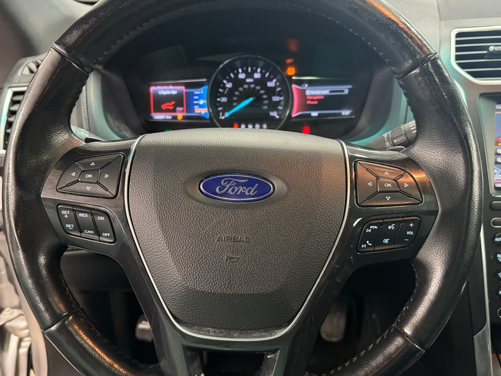 Thumbnail: 2016 Ford Explorer - 4