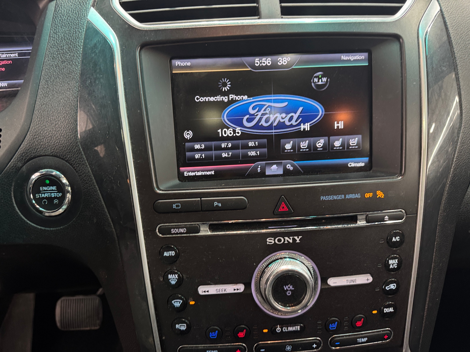 Thumbnail: 2016 Ford Explorer - 3